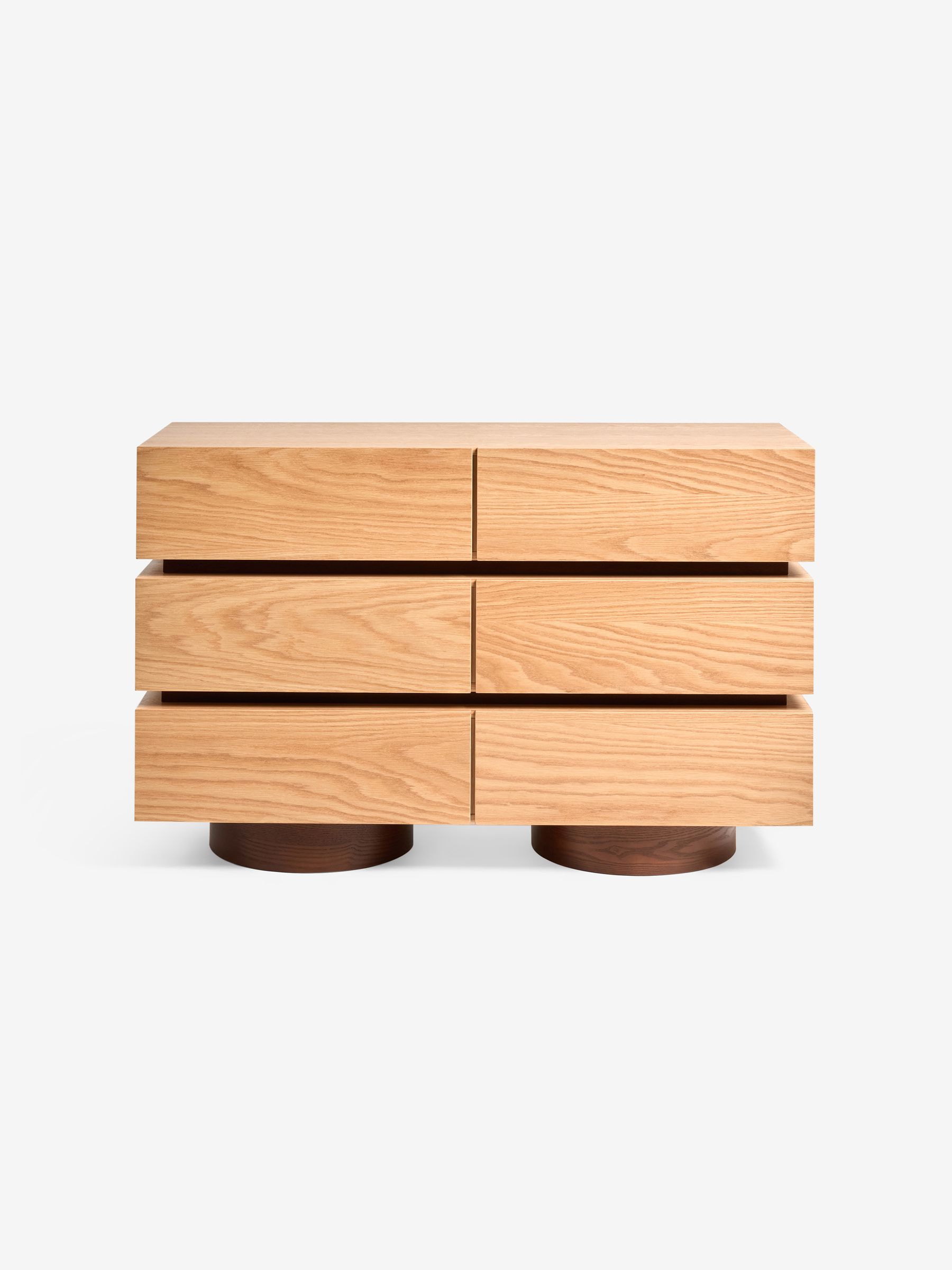 Bern Wide Chest of Drawers in Oak - Image 5 of 5