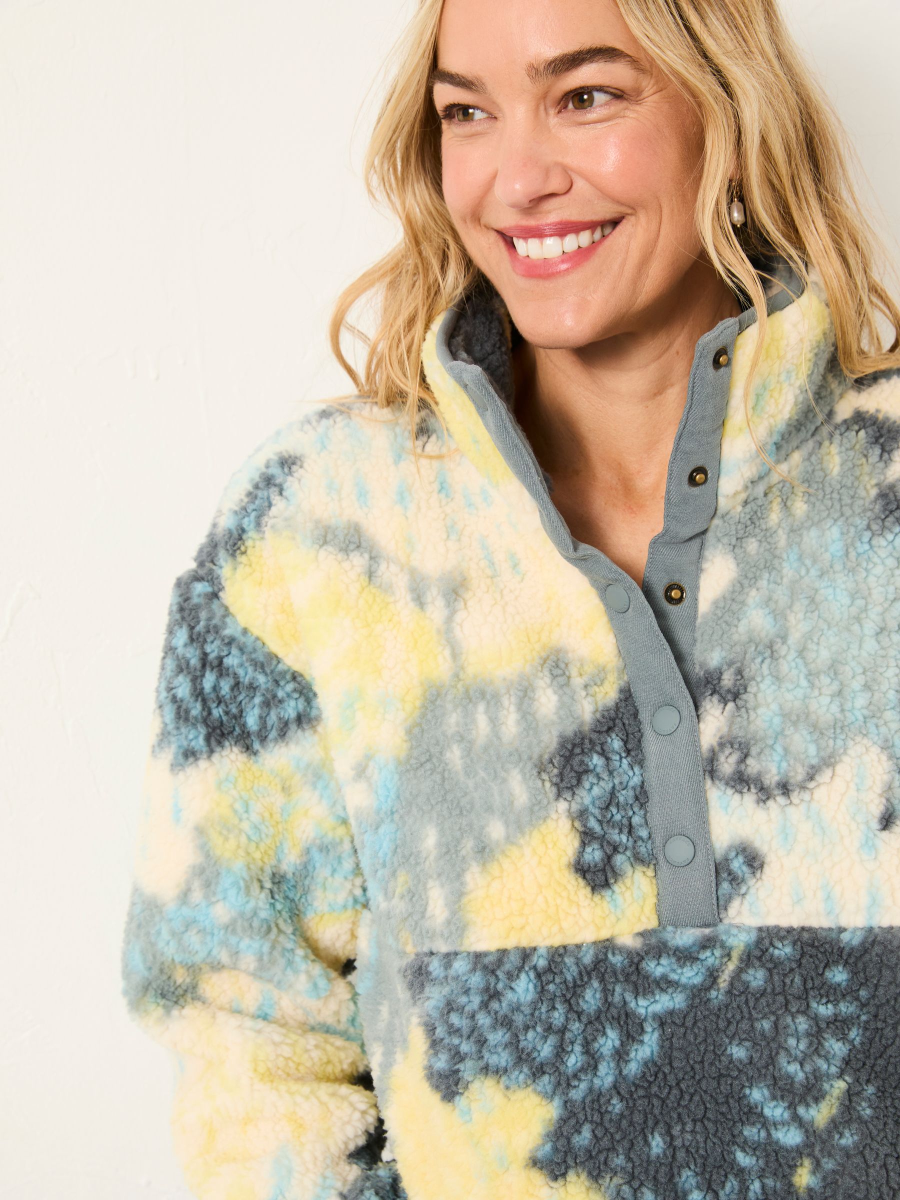Zoe Blue Mark Make Half Neck Fleece - Image 4 of 6