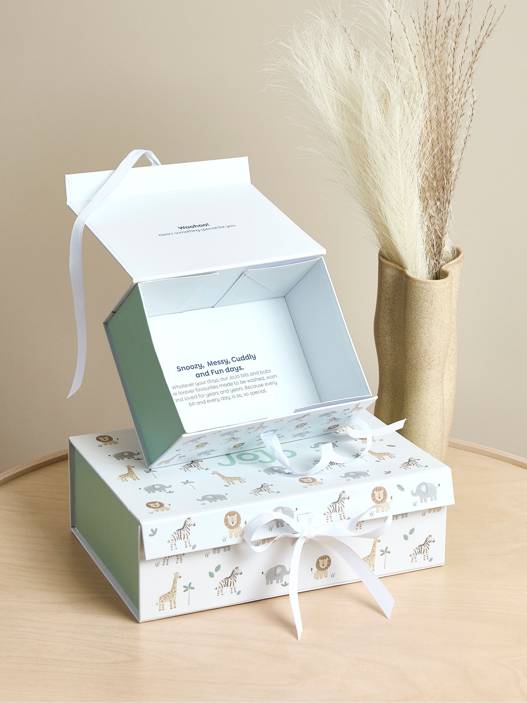 Small Gift Box - Image 3 of 7