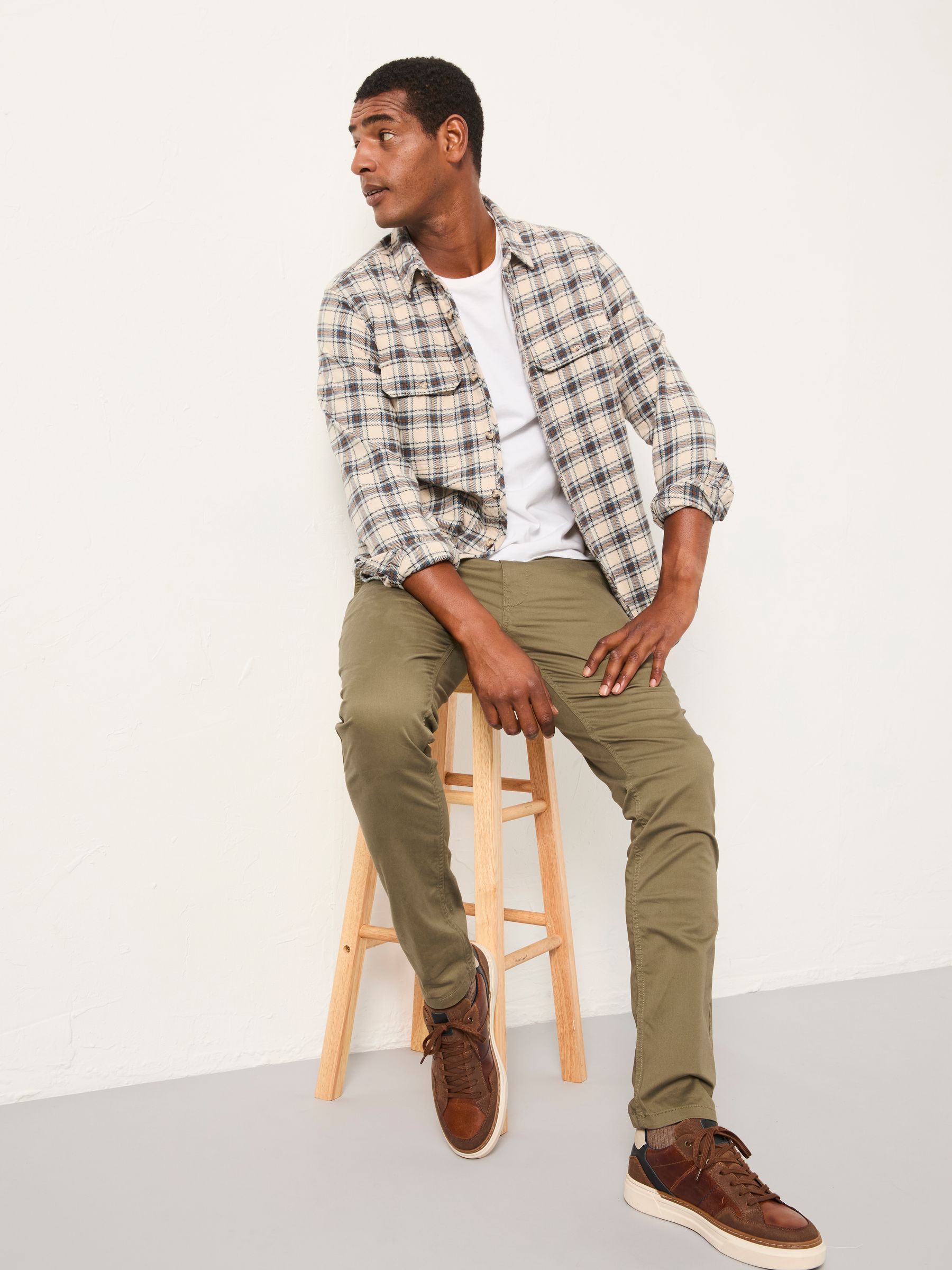 Heyshott Green Slim Chinos - Image 3 of 6