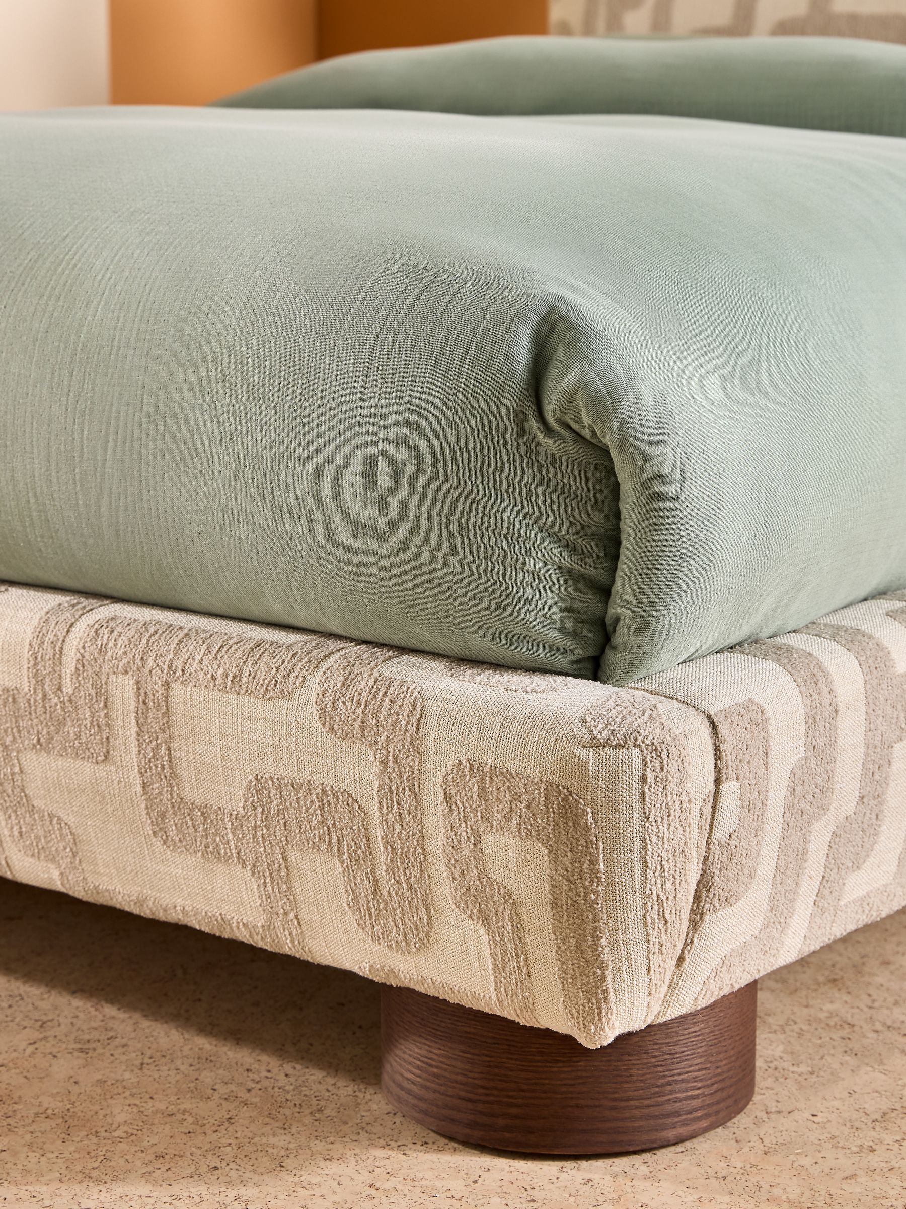 Jude Bed in Clyde Abstract Natural Sand - Image 2 of 3