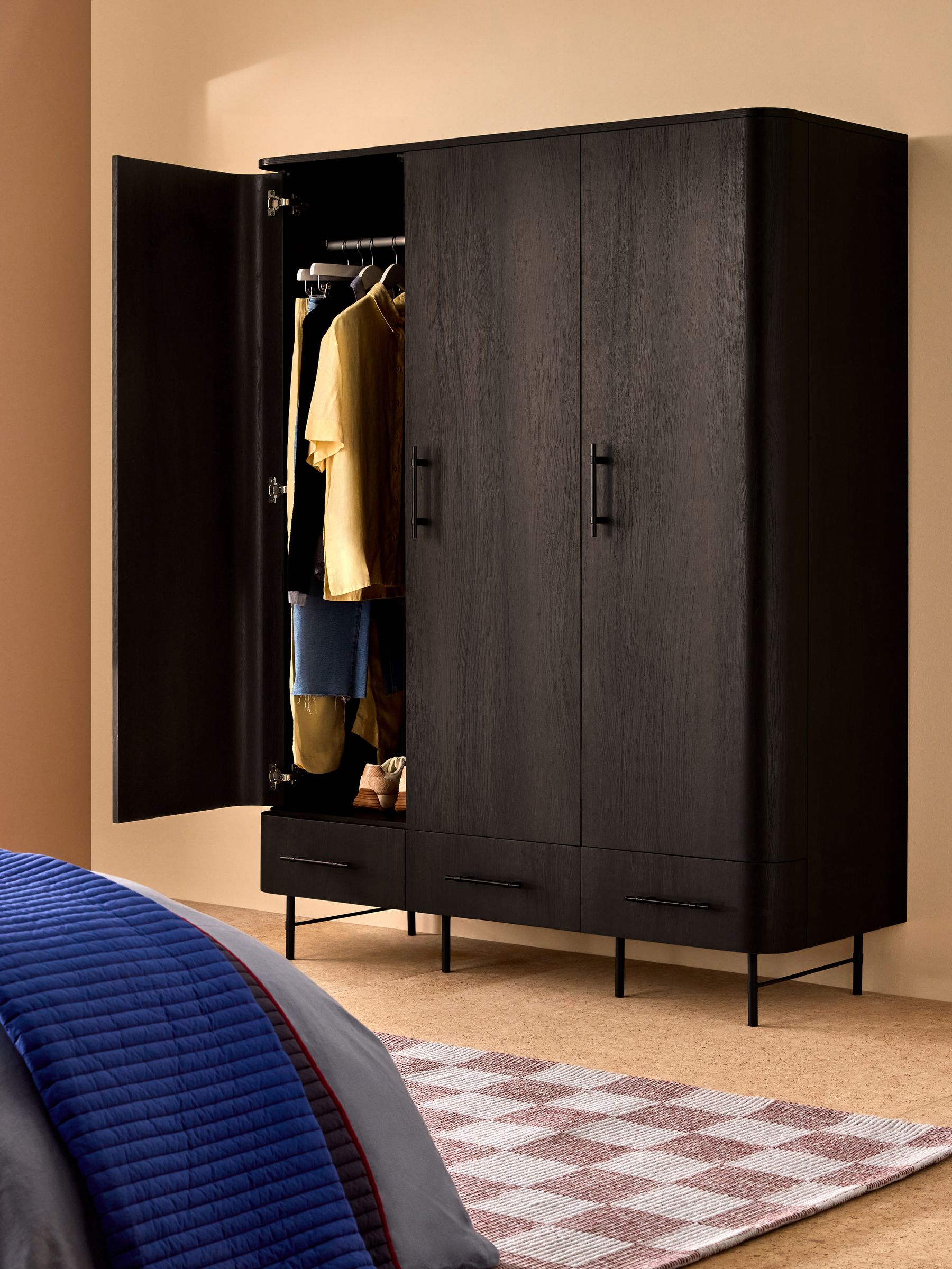 Dark Oak Effect Zeke Triple Wardrobe - Image 2 of 6