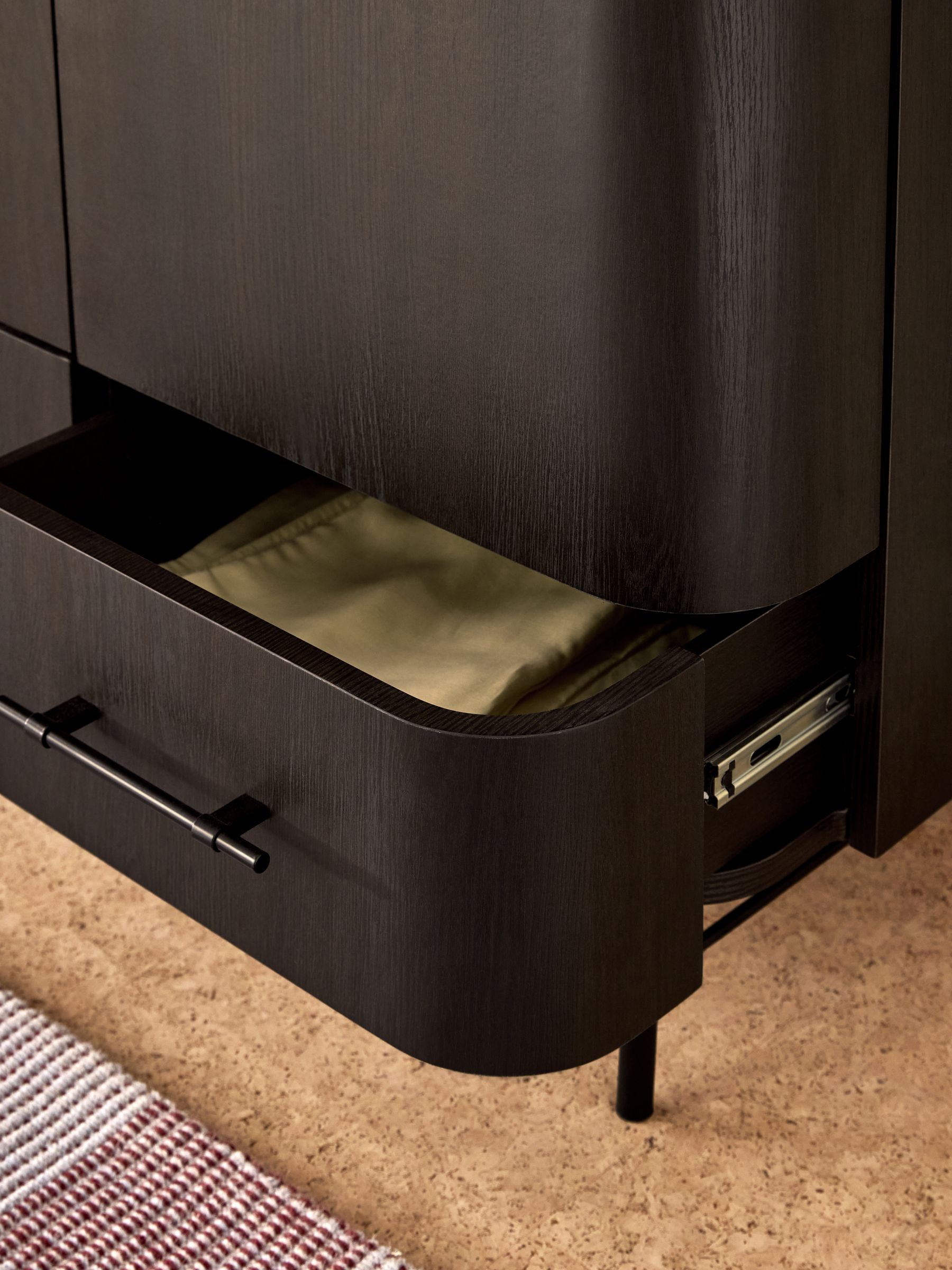 Dark Oak Effect Zeke Triple Wardrobe - Image 3 of 6