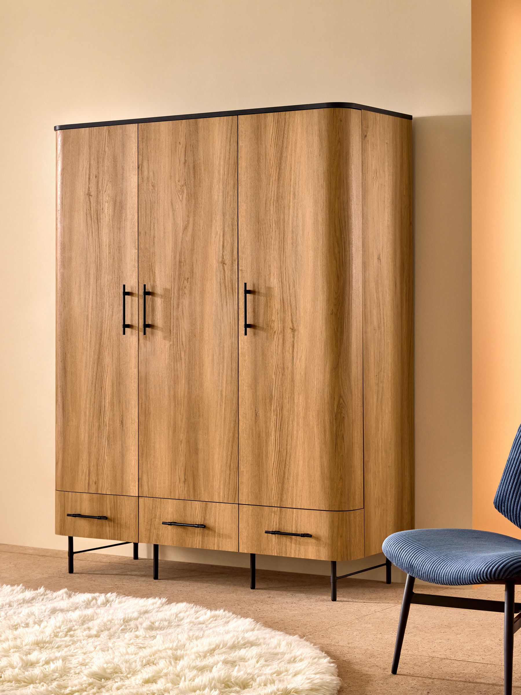Oak Effect Zeke Triple Wardrobe - Image 1 of 6