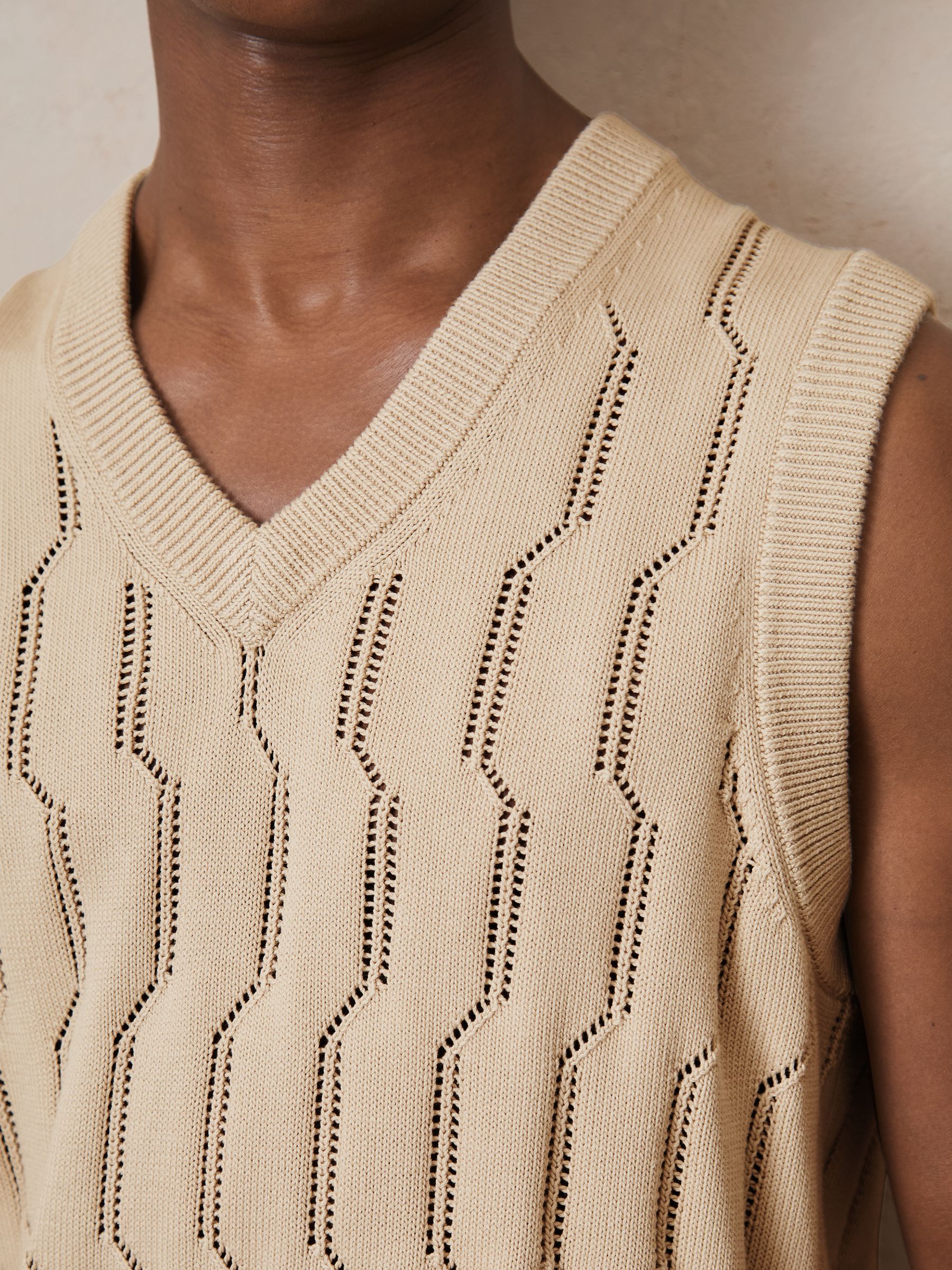 Reiss | Ché Pointelle V-Neck Vest in Stone - Image 5 of 8