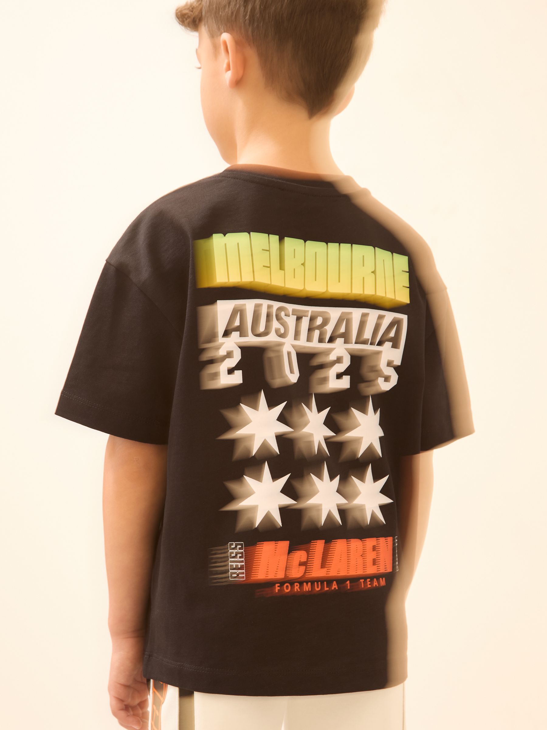 McLaren F1 Team Melbourne T-Shirt Unisex Fit in Black - Image 5 of 8