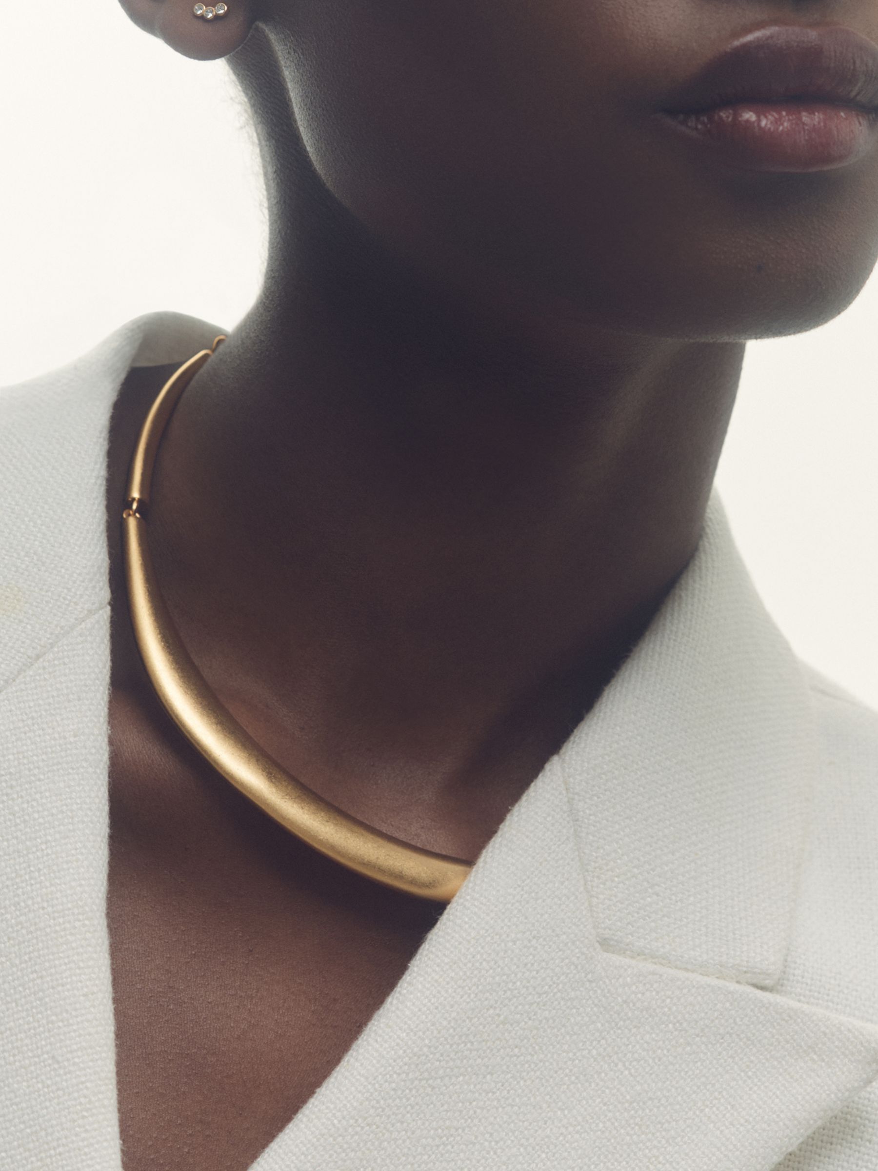 Polished Curve Choker in Gold Tone - Image 1 of 4