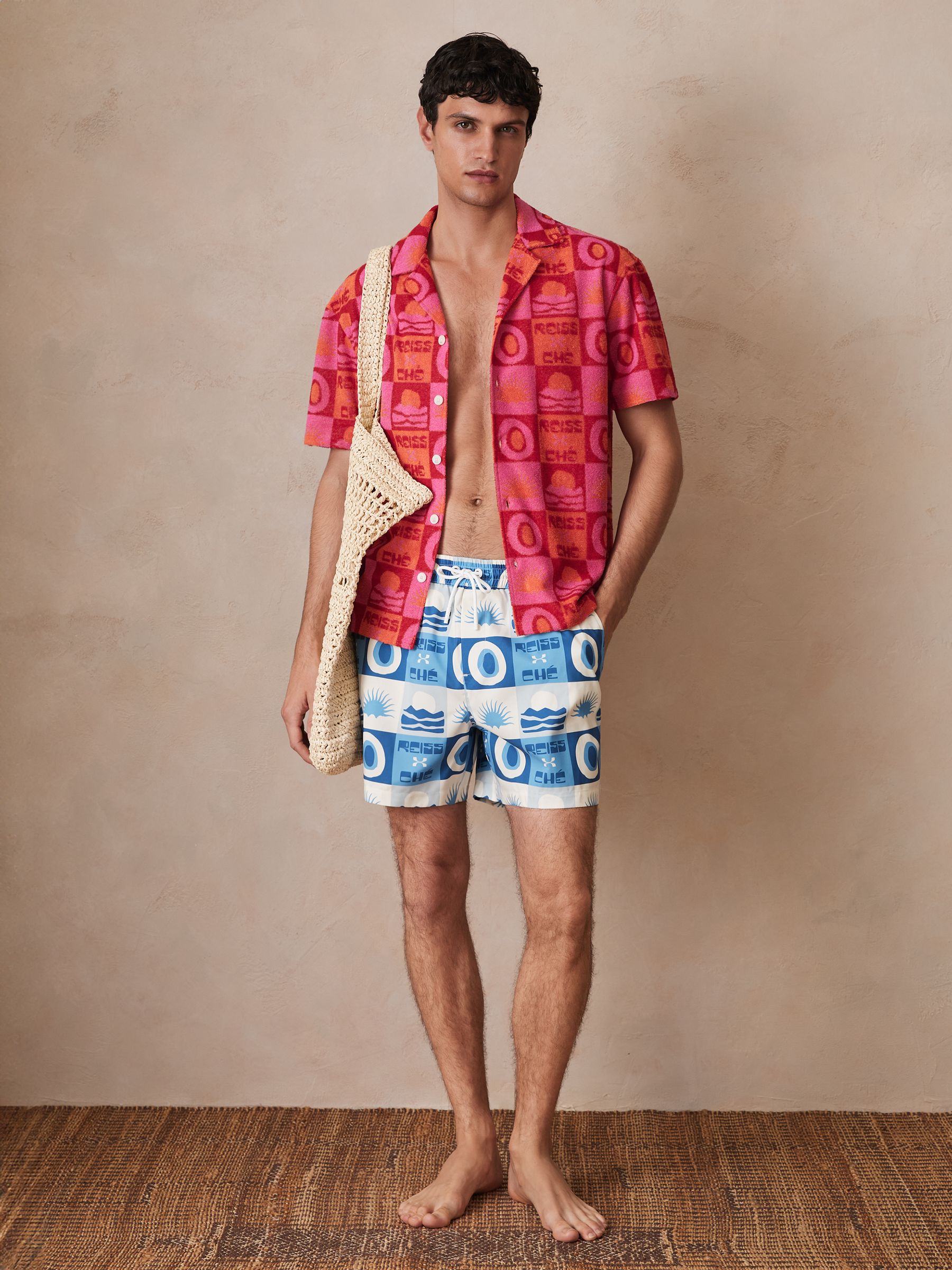 Reiss | Ché Sunset-Print Swim Shorts in Blue Multi - Image 6 of 7