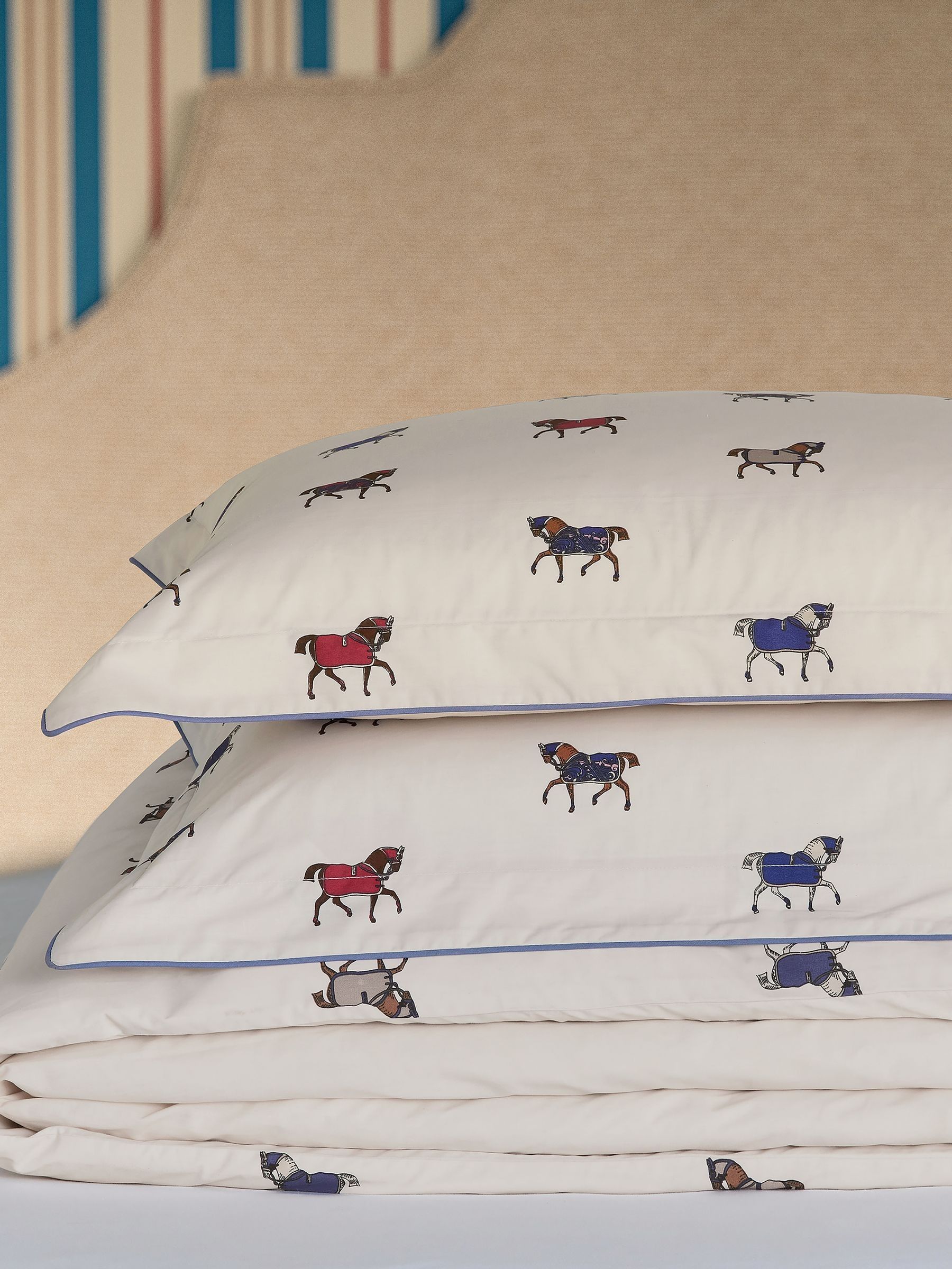 Creme Dressage Horses Duvet Cover and 100% Cotton Pillowcase Set - Image 4 of 4