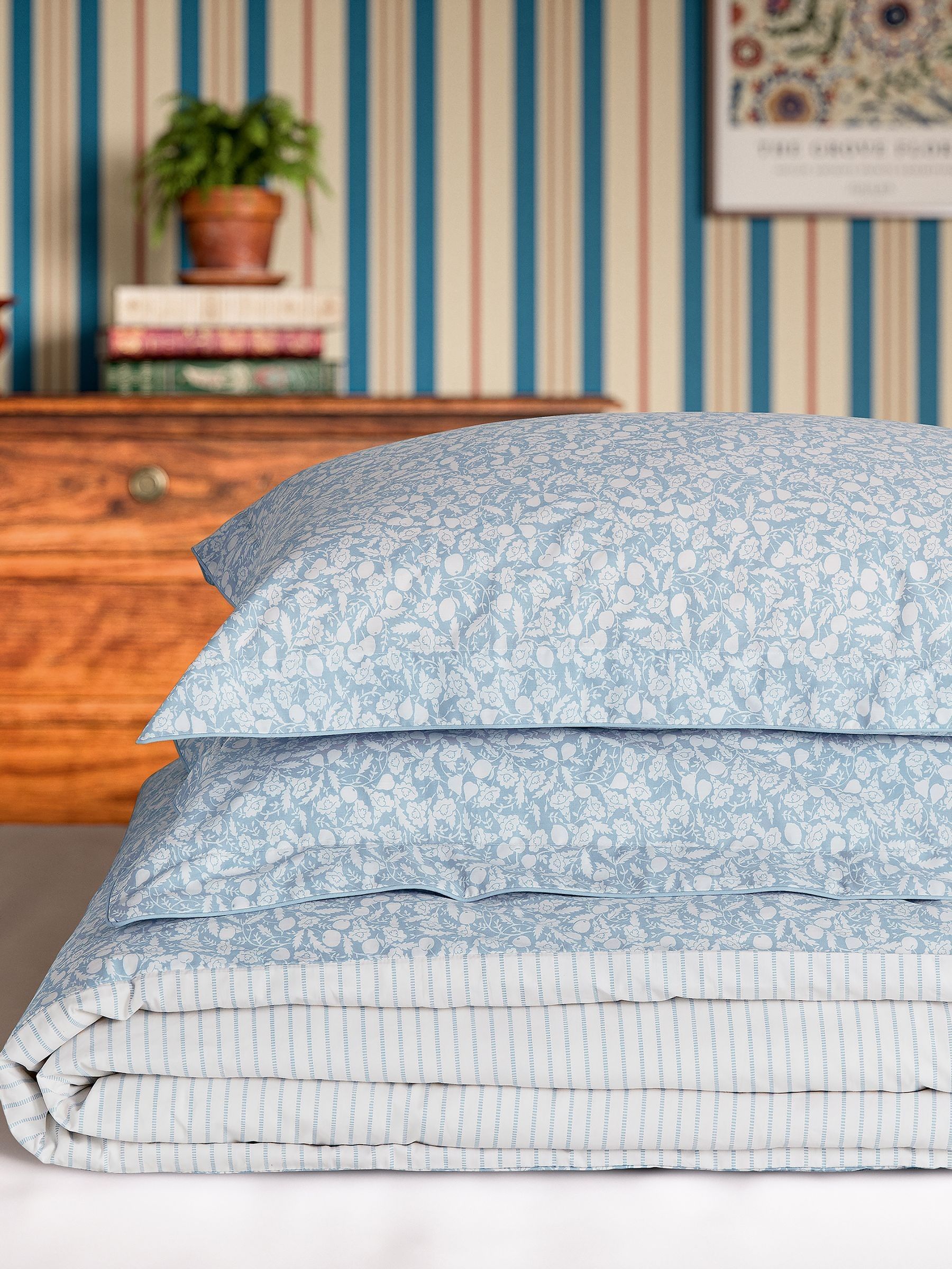 Blue Fruity Ditsy Duvet Cover and 100% Cotton Pillowcase Set - Image 5 of 5