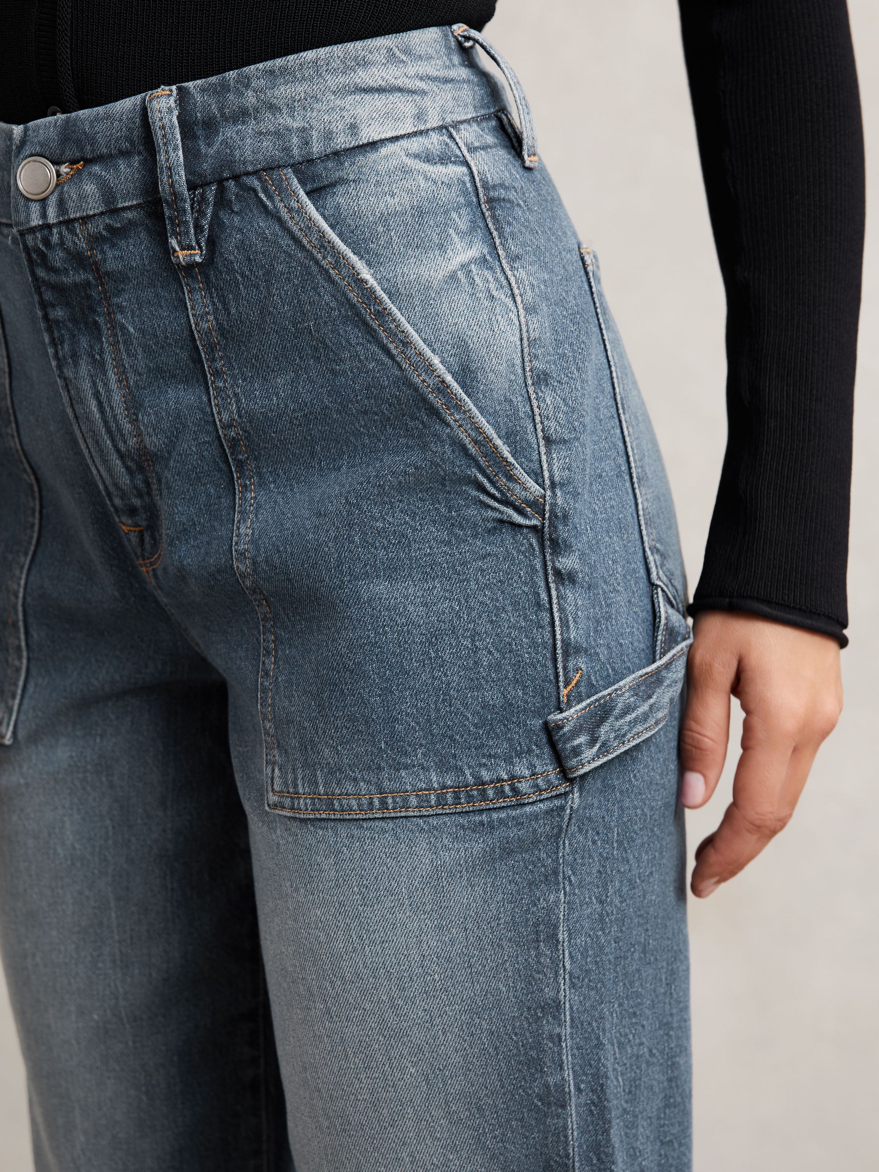 Good American Cuffed Straight-Leg Jeans in Indigo - Image 3 of 5