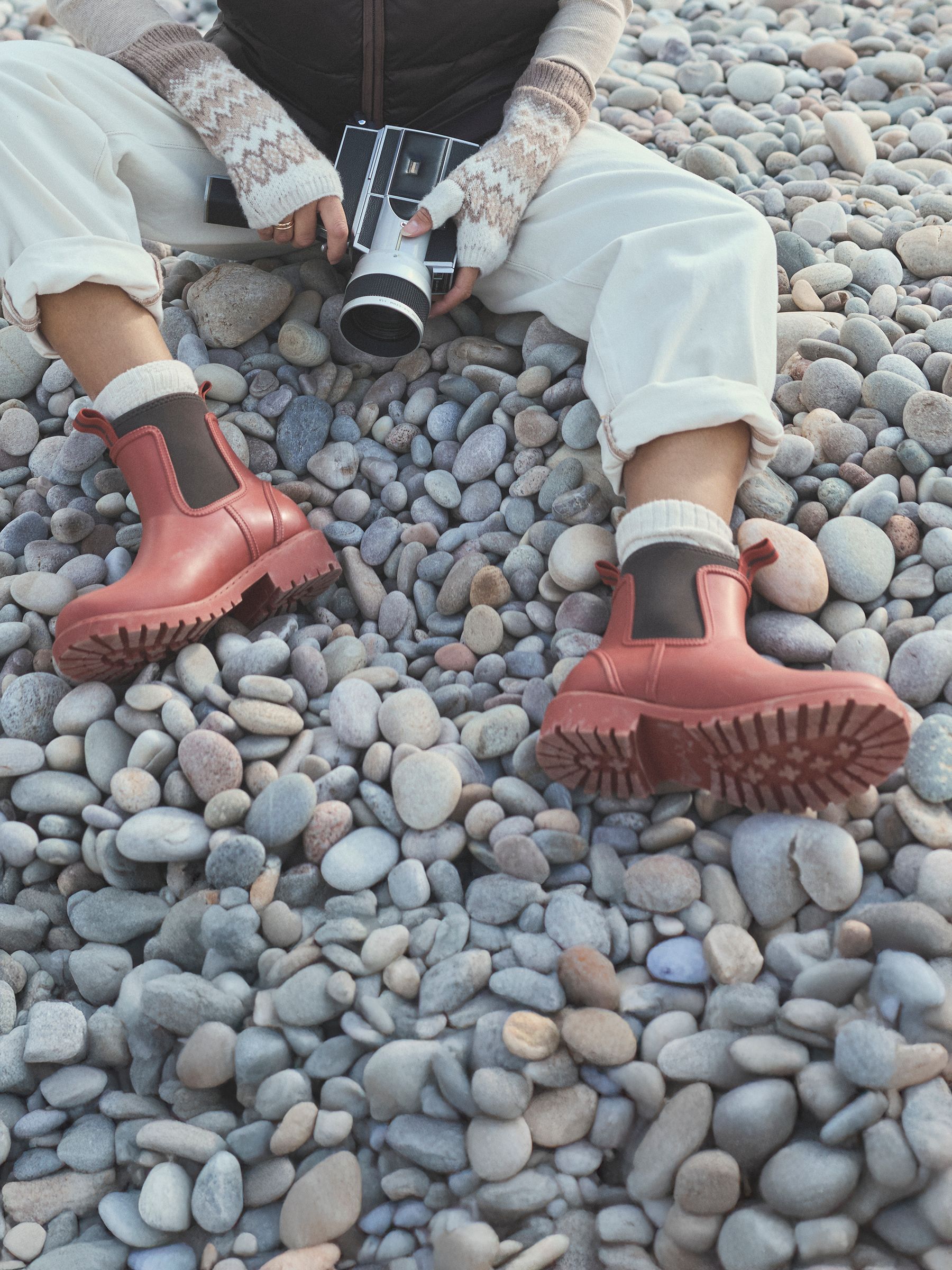Oakfield Orange Short Neoprene Lined Wellies - Image 1 of 8 Oakfield Orange Short Neoprene Lined Wellies - Image 1 of 8