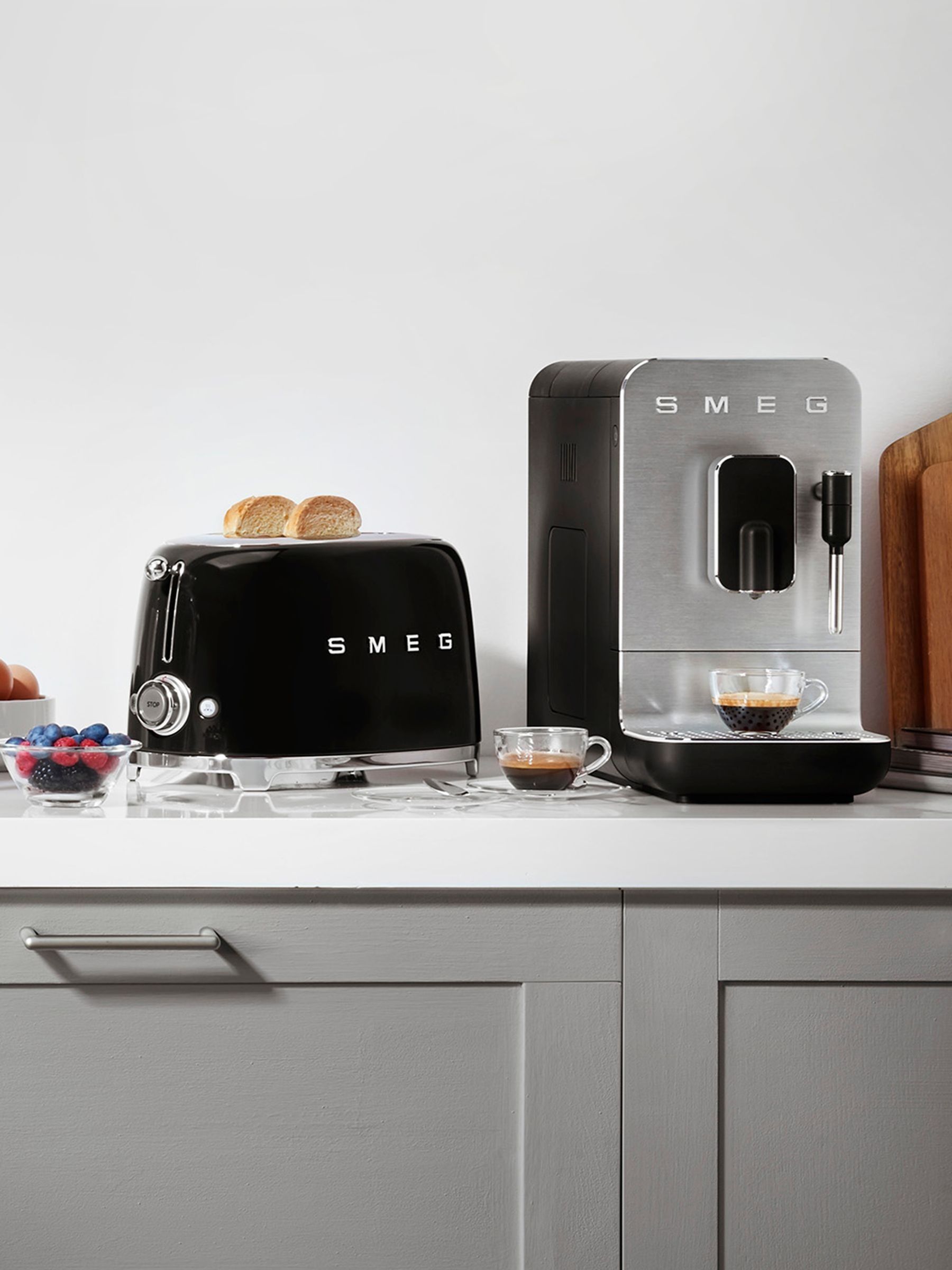 Smeg Black Bean to Cup Coffee Machine - Image 5 of 7