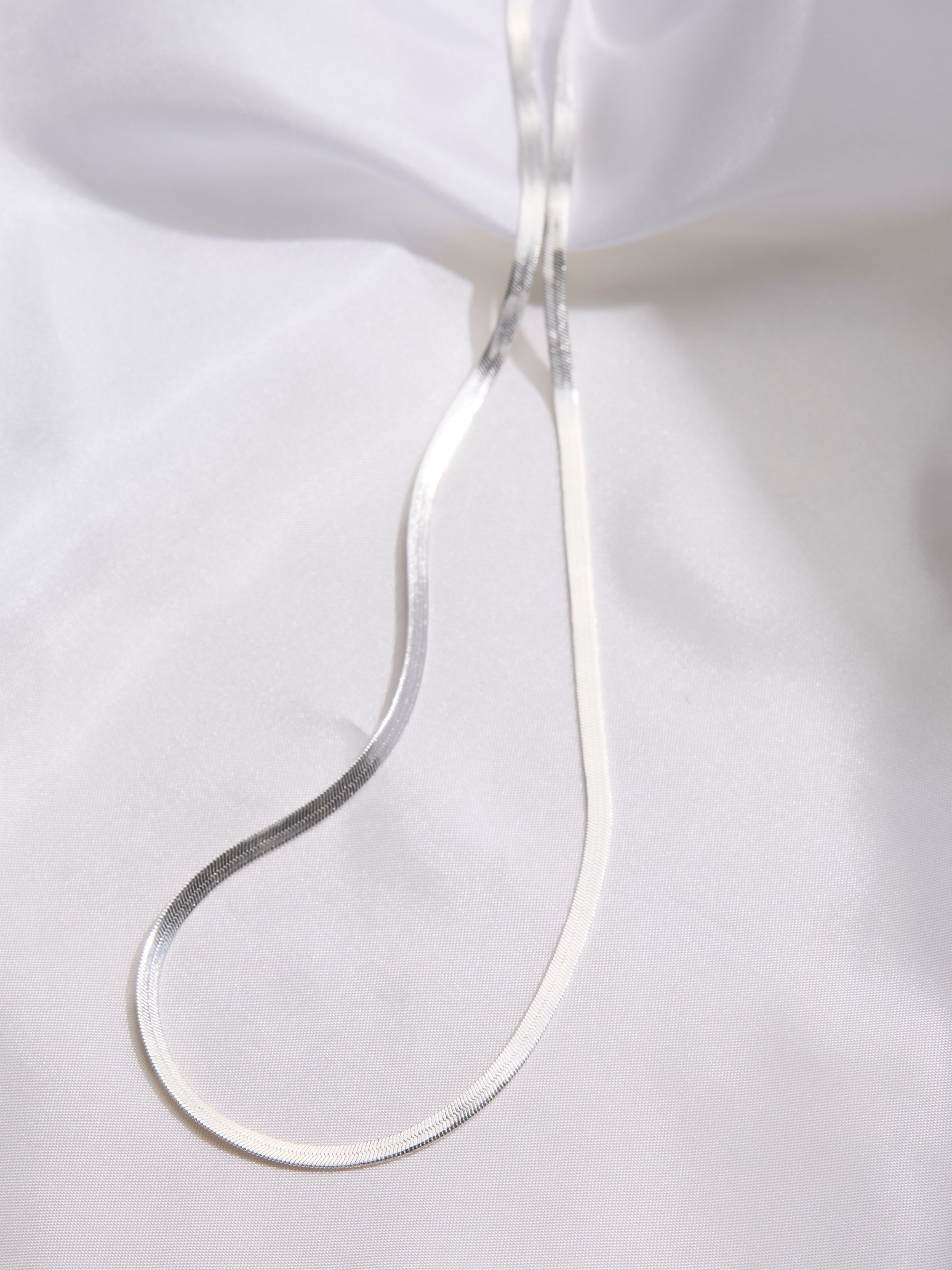 Silver Sterling Silver Snake Chain - Image 2 of 2 Silver Sterling Silver Snake Chain - Image 2 of 2