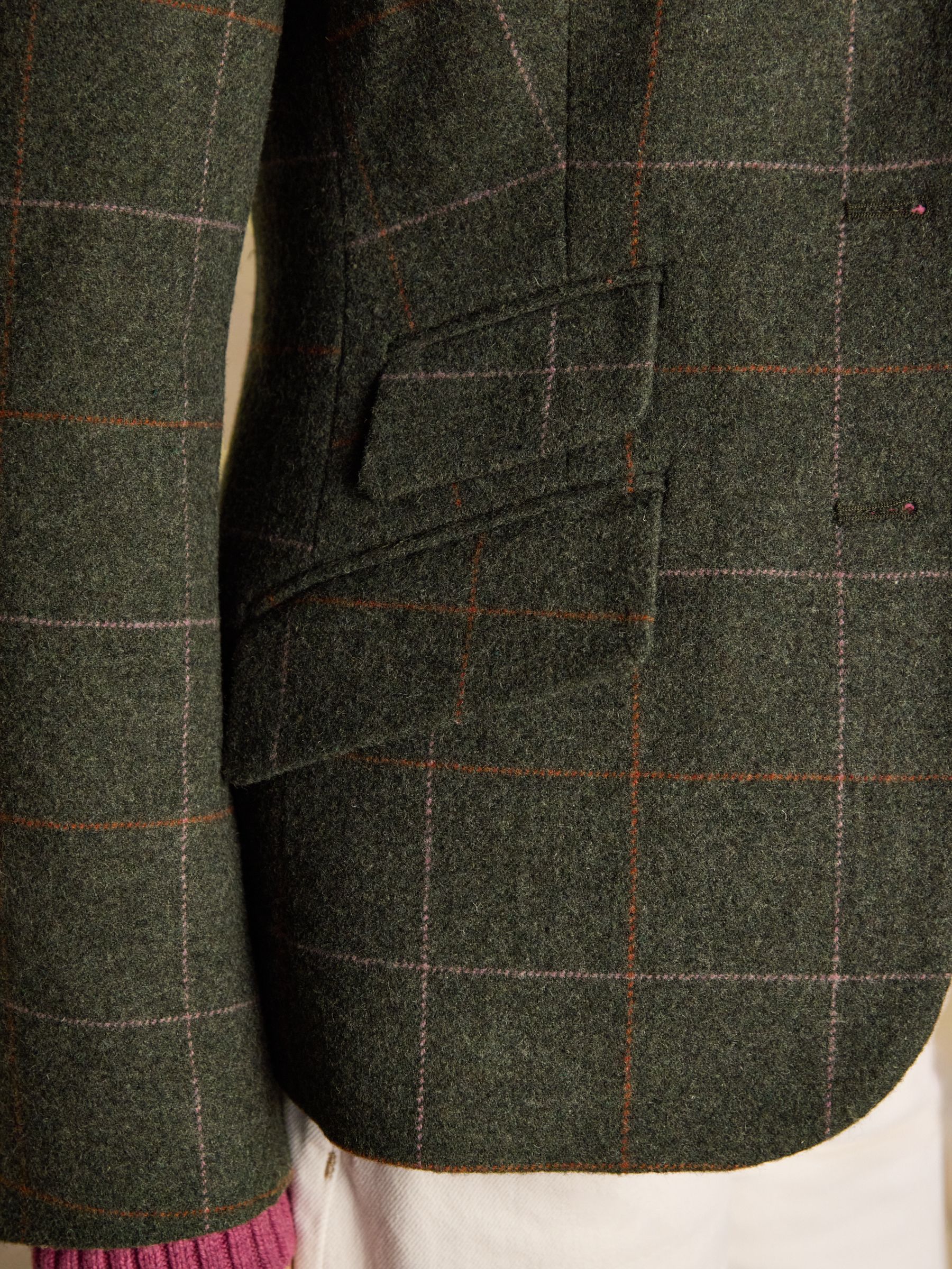 Canterly Green Check Tweed Hacking Jacket - Image 9 of 11