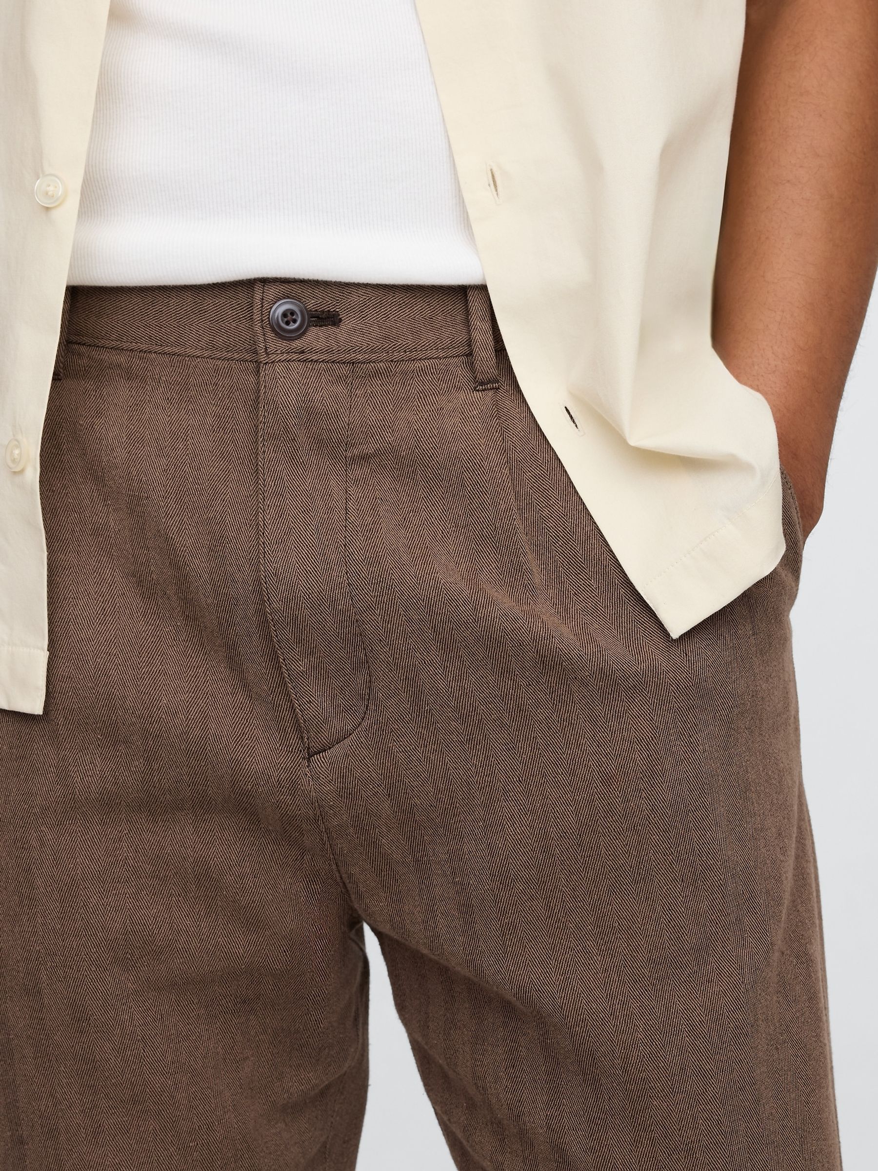 Brown Linen-Cotton 90s Loose Pleated Chinos - Image 5 of 5