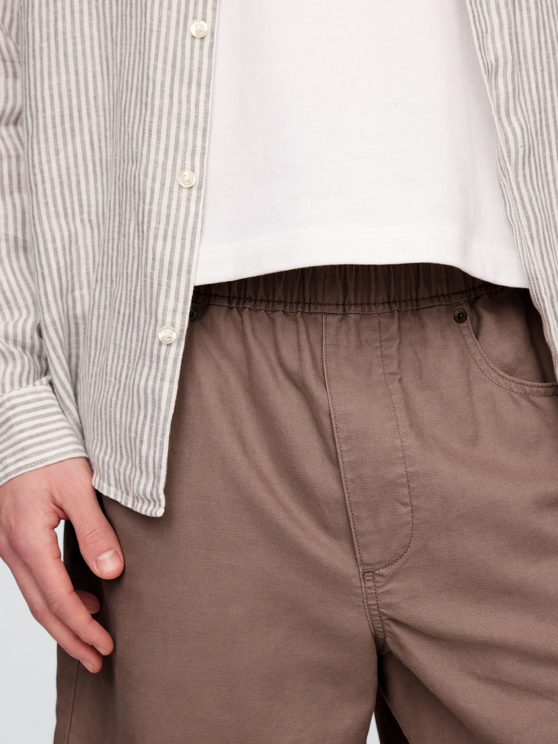 Brown 9"" Linen-Cotton Easy Chino Shorts - Image 5 of 5
