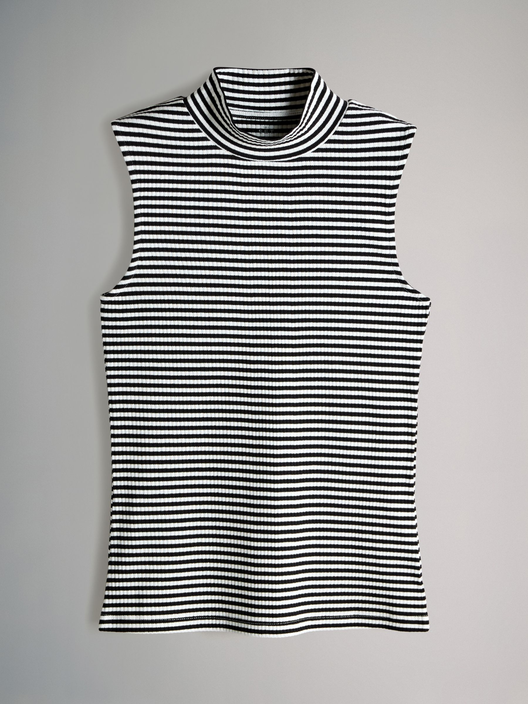 3 Pack Roll Neck Ribbed Vests - Image 7 of 11