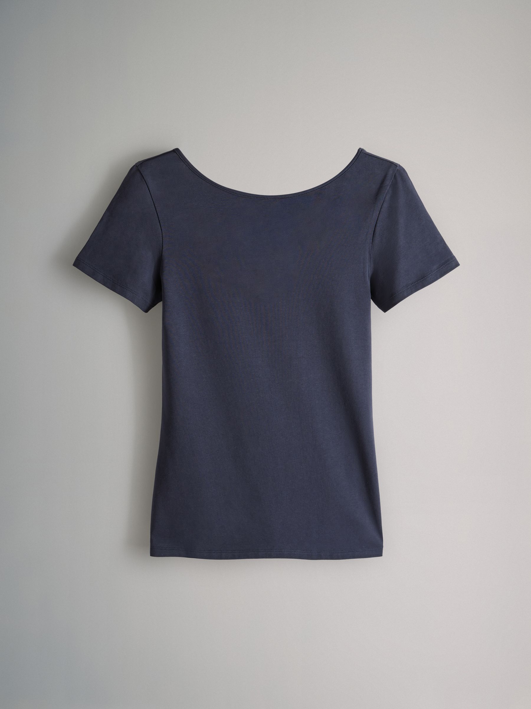 Navy Blue/Chocolate Brown/Brown/Light Blue/Cream - 5 Pack Scoop Back Fittted Short Sleeve T-Shirts - Image 3 of 9