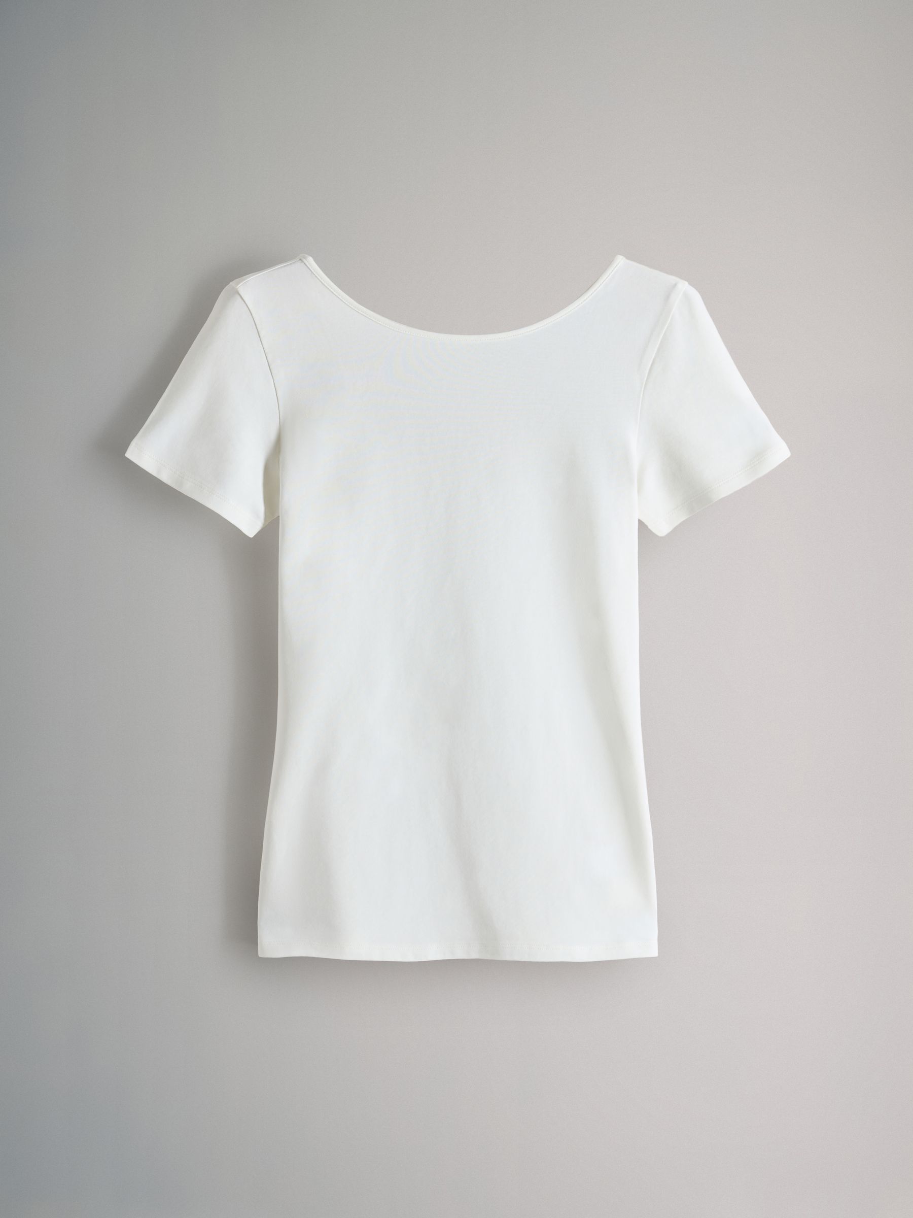 Navy Blue/Chocolate Brown/Brown/Light Blue/Cream - 5 Pack Scoop Back Fittted Short Sleeve T-Shirts - Image 6 of 9
