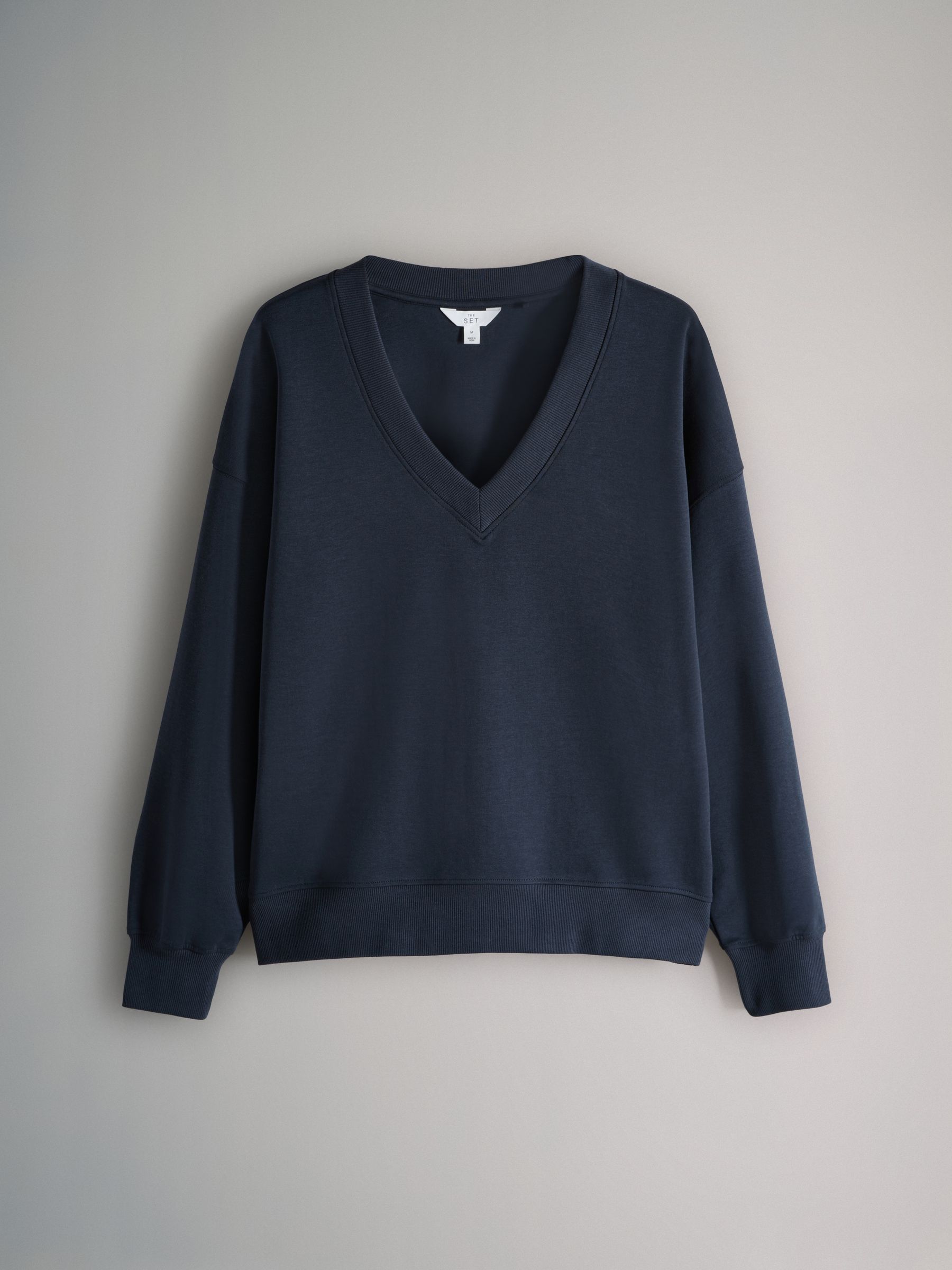 2 Pack Heavyweight Premium V-Neck Sweatshirt - Image 6 of 9