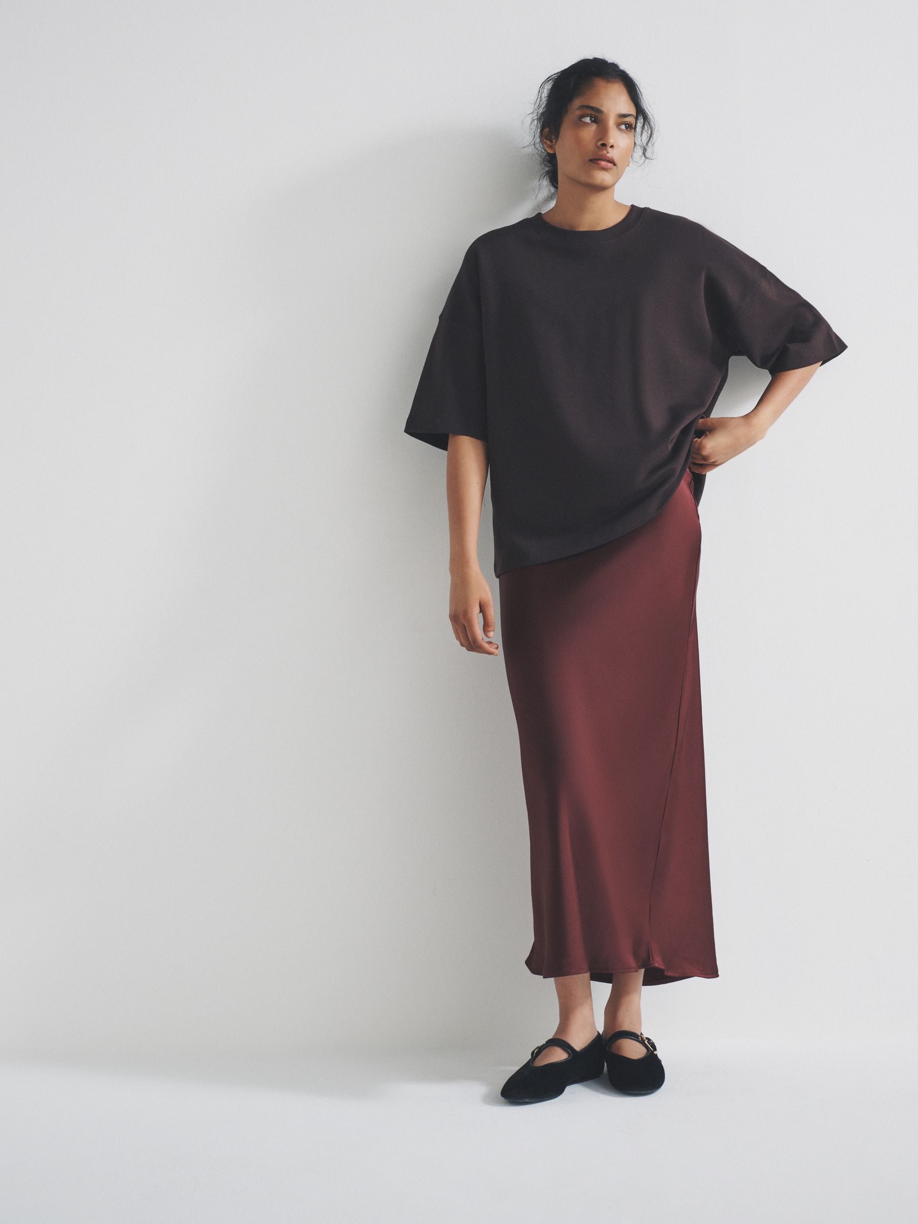 2 Pack Satin Midi Skirts - Image 3 of 10