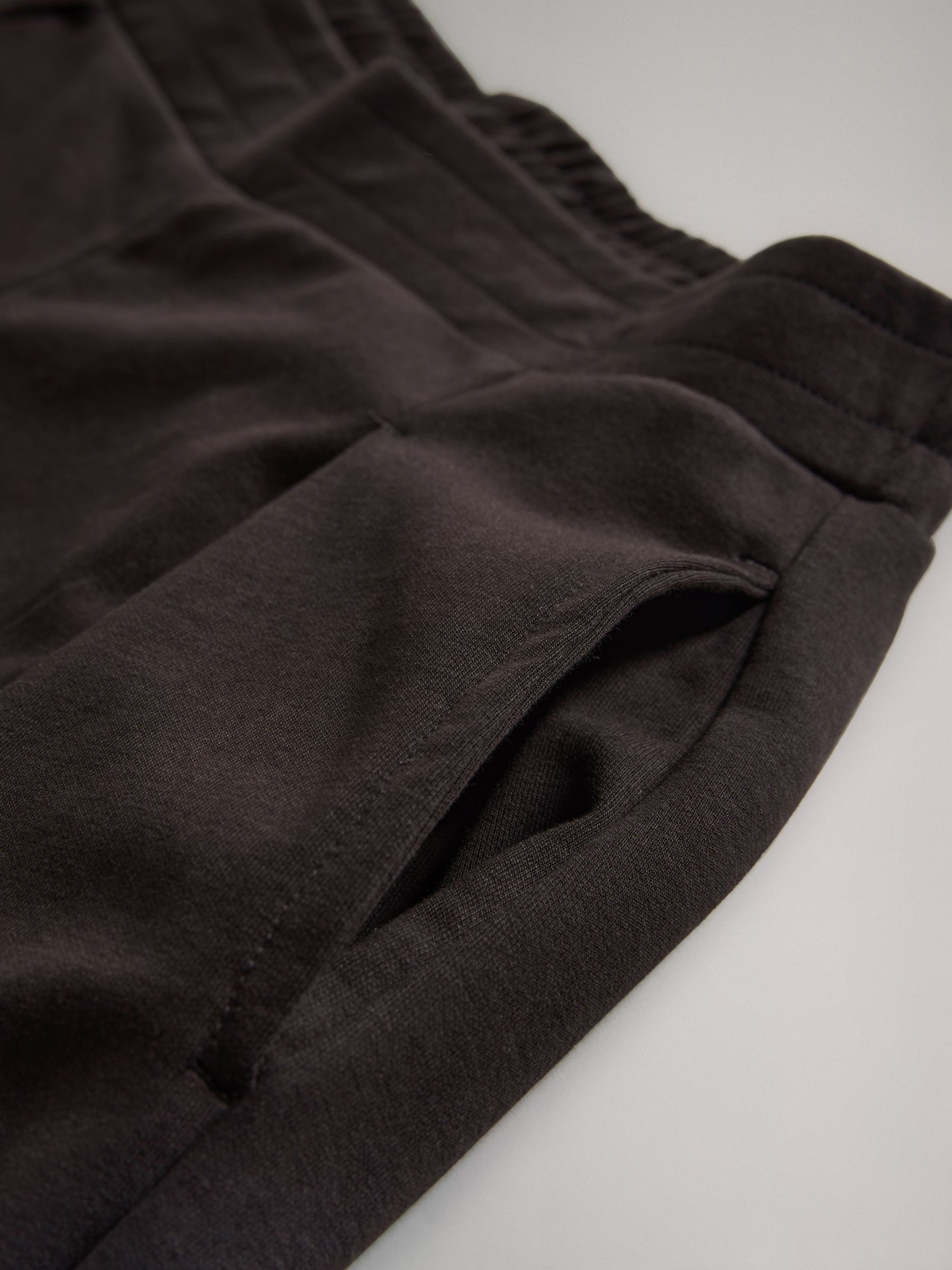 Brown/Black - 2 Pack Heavyweight Premium Pleat Front Jersey Trousers - Image 10 of 10