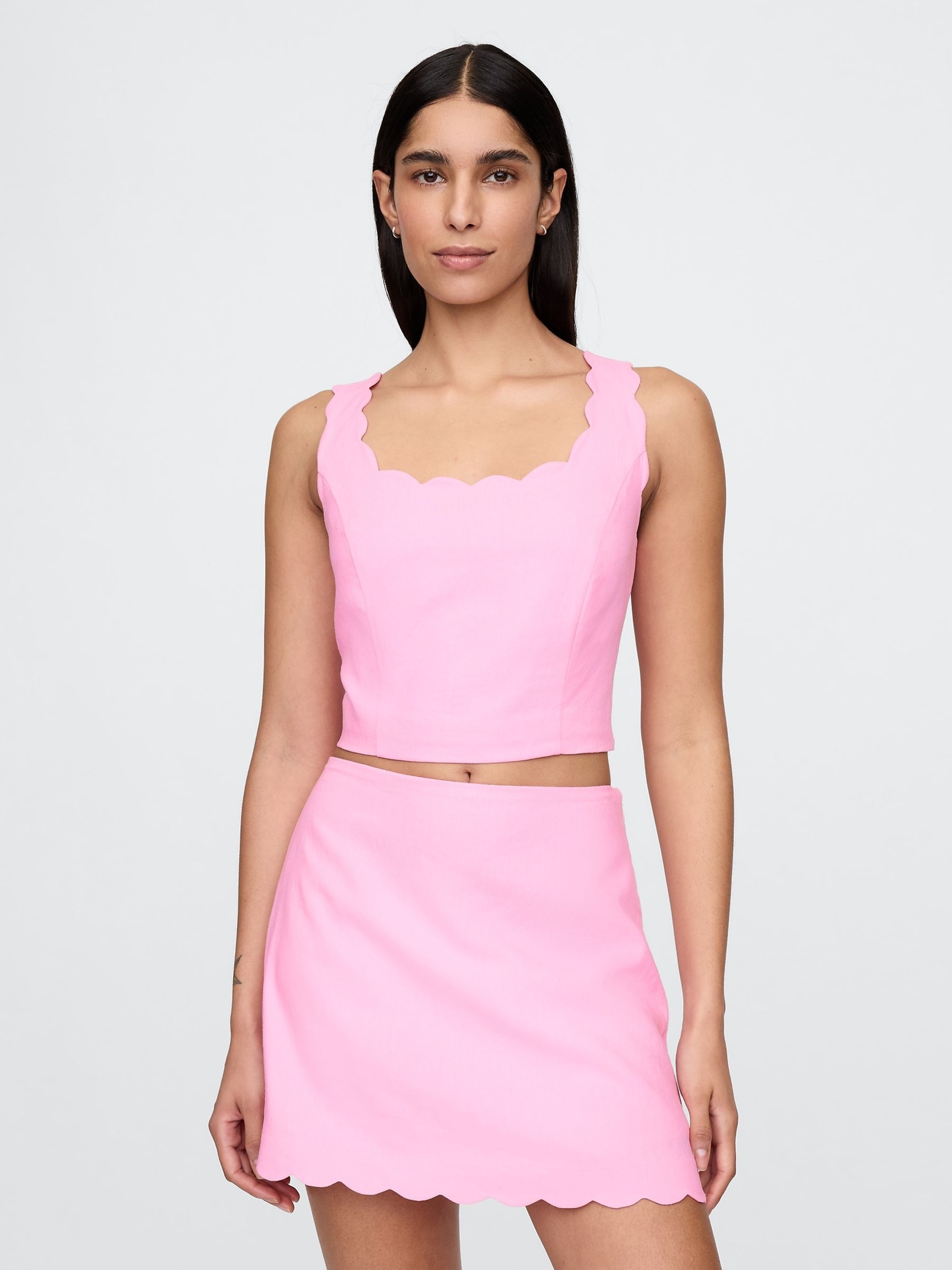 Pink Heavyweight Linen-Blend Scalloped Cropped Top - Image 1 of 5