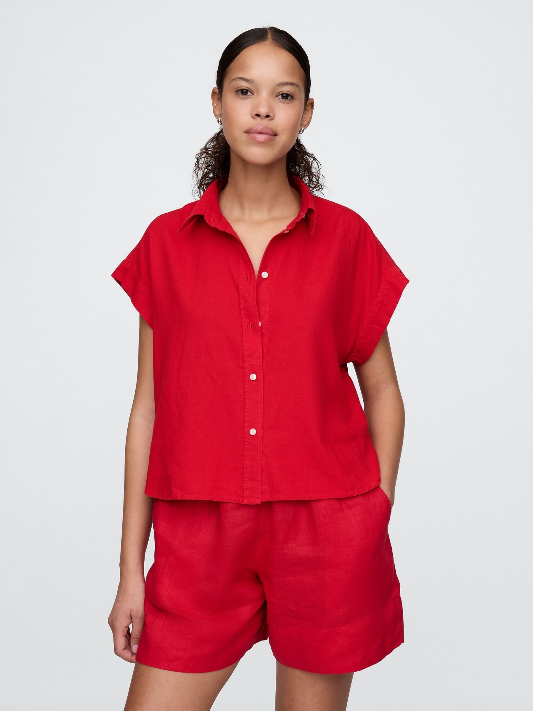 Red Linen-Blend Cropped Shirt - Image 1 of 4
