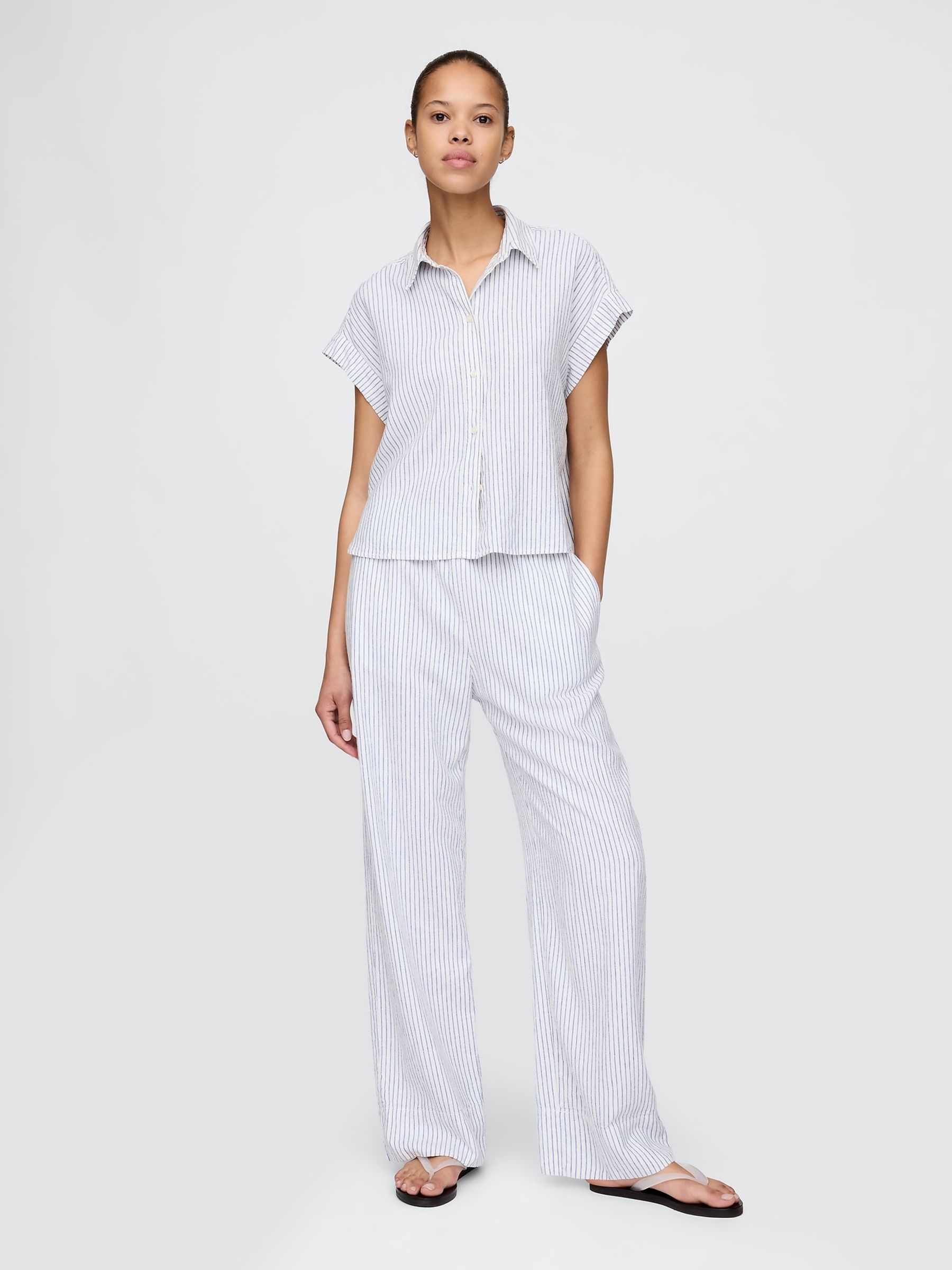 Blue Stripe Linen-Blend Cropped Shirt - Image 3 of 5