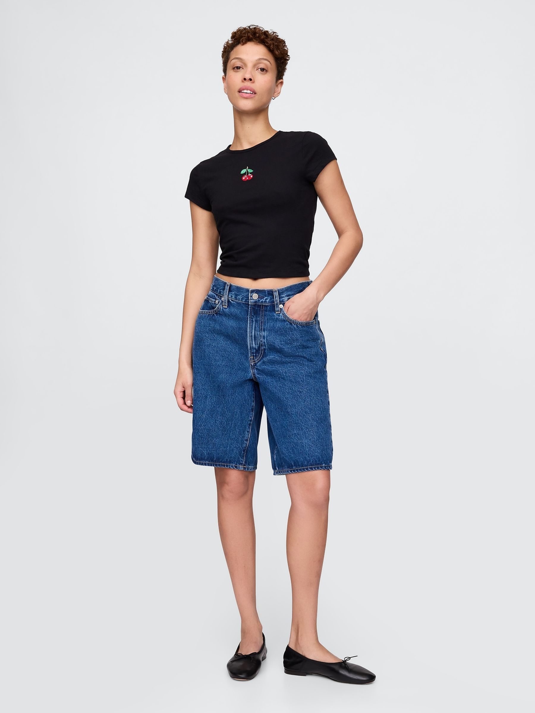 Black Cherry Cropped Graphic T-Shirt - Image 3 of 5