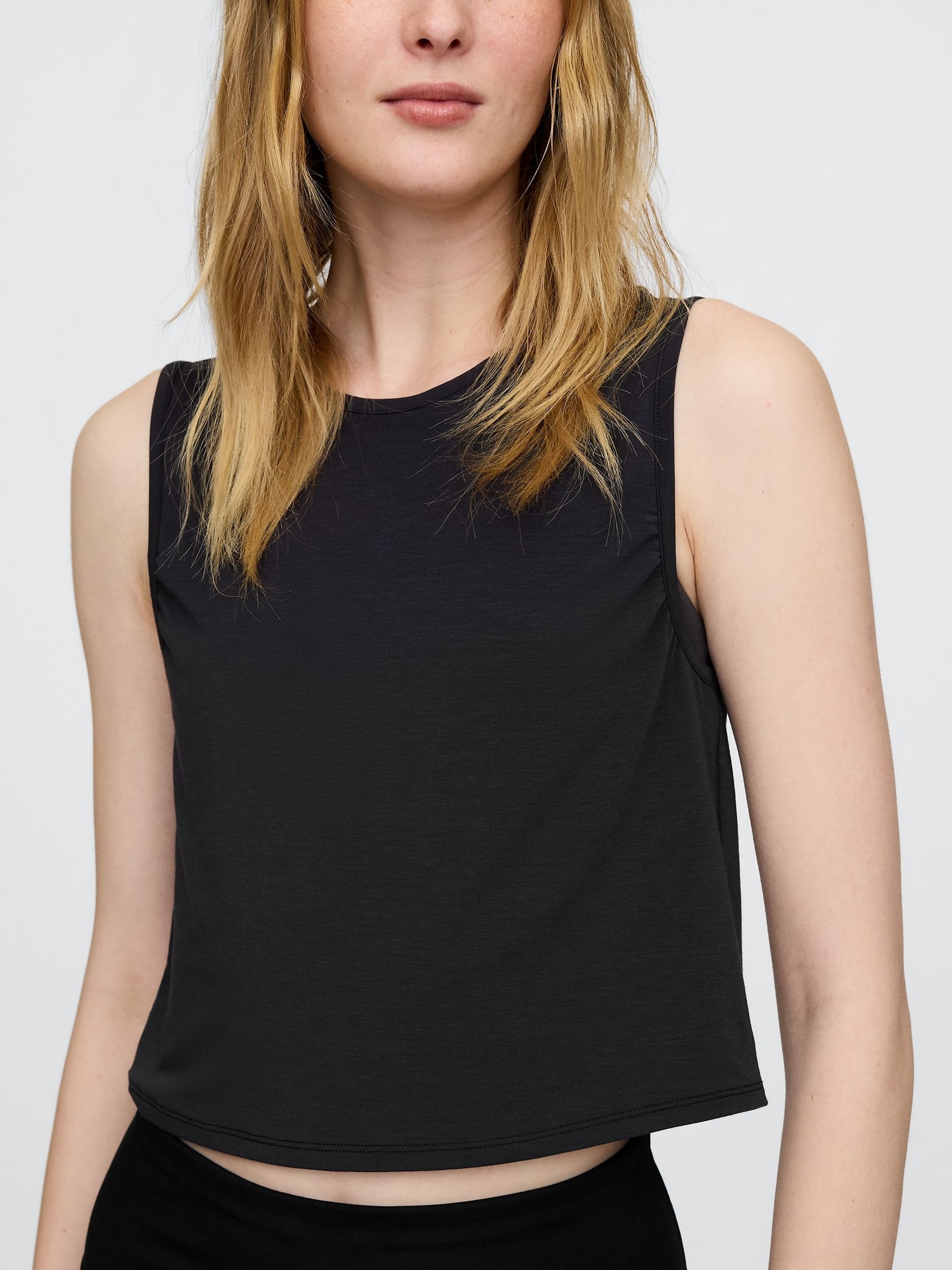 Black Breathe Cropped Muscle Vest - Image 3 of 3