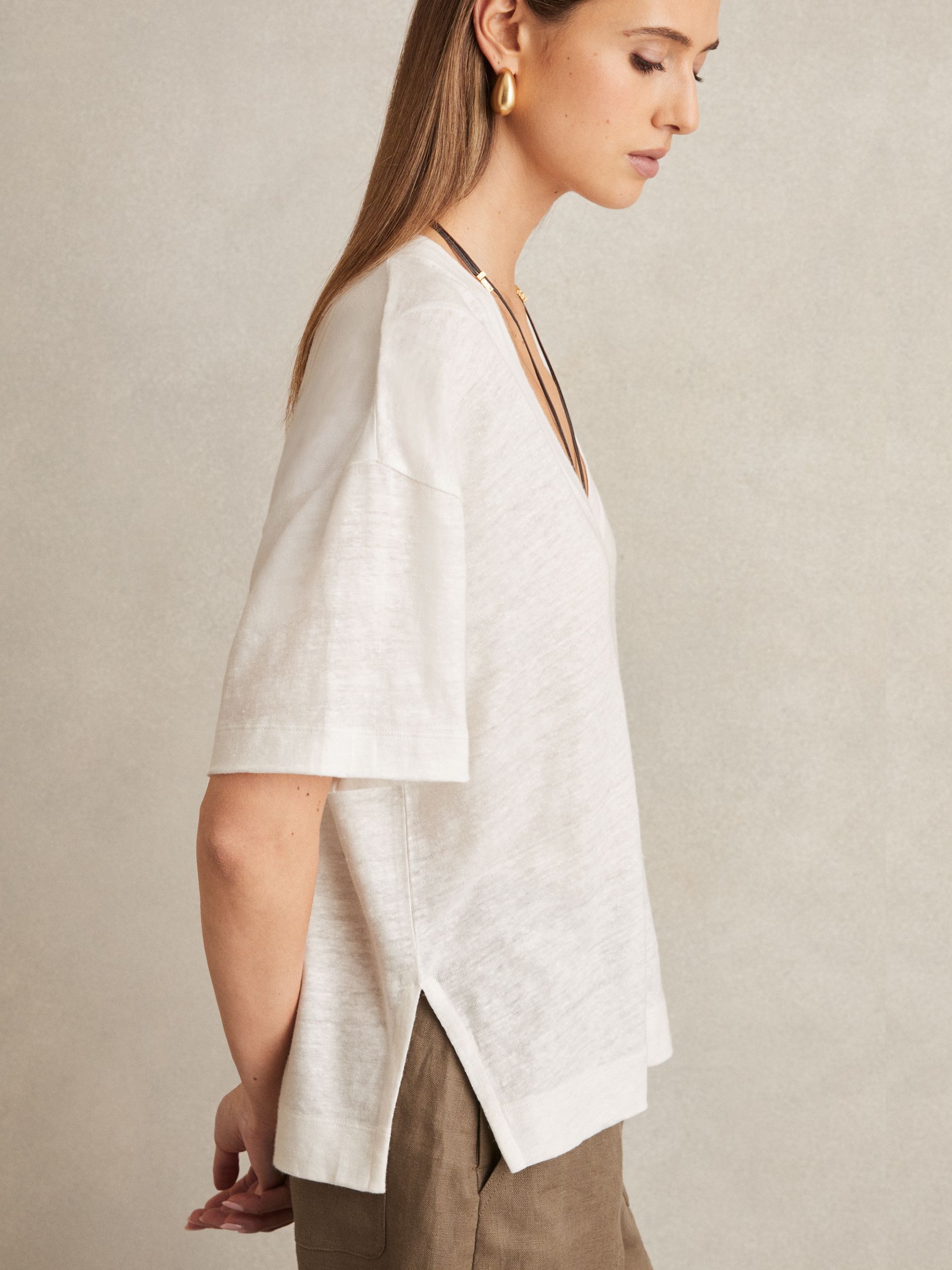 Linen V-Neck T-Shirt in White - Image 3 of 5