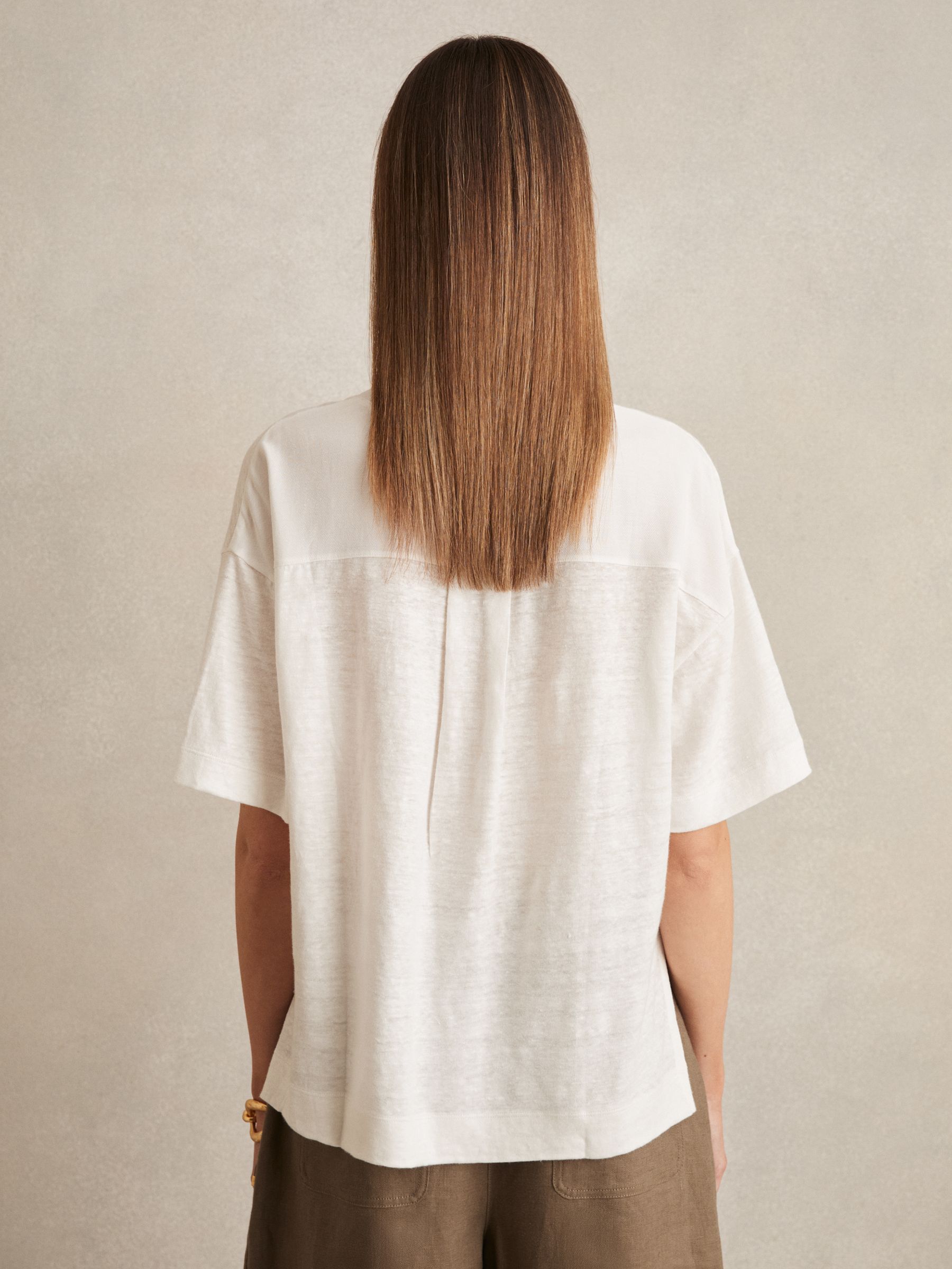 Linen V-Neck T-Shirt in White - Image 4 of 5