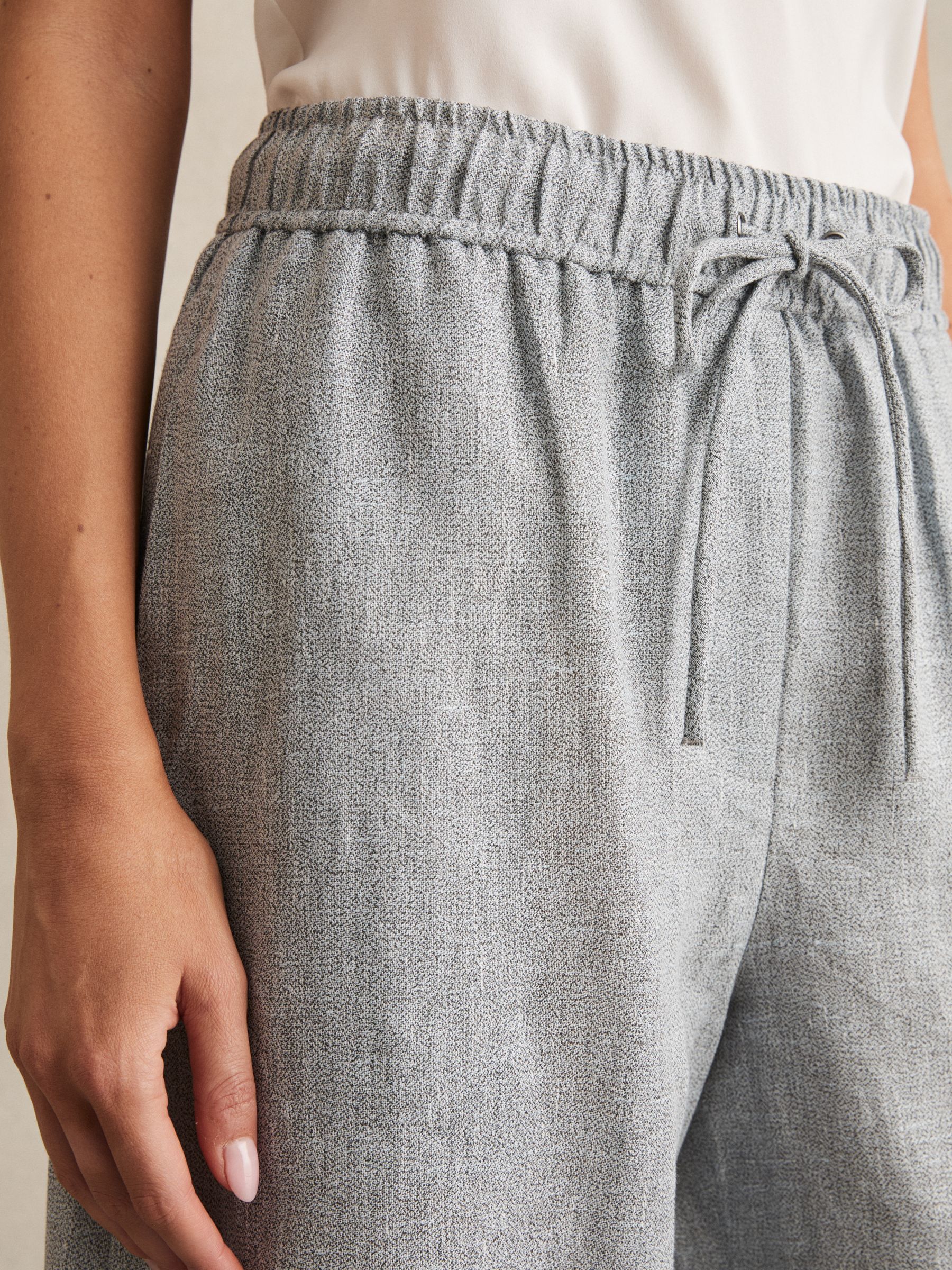 Linen-Blend Wide-Leg Trousers in Blue - Image 4 of 6