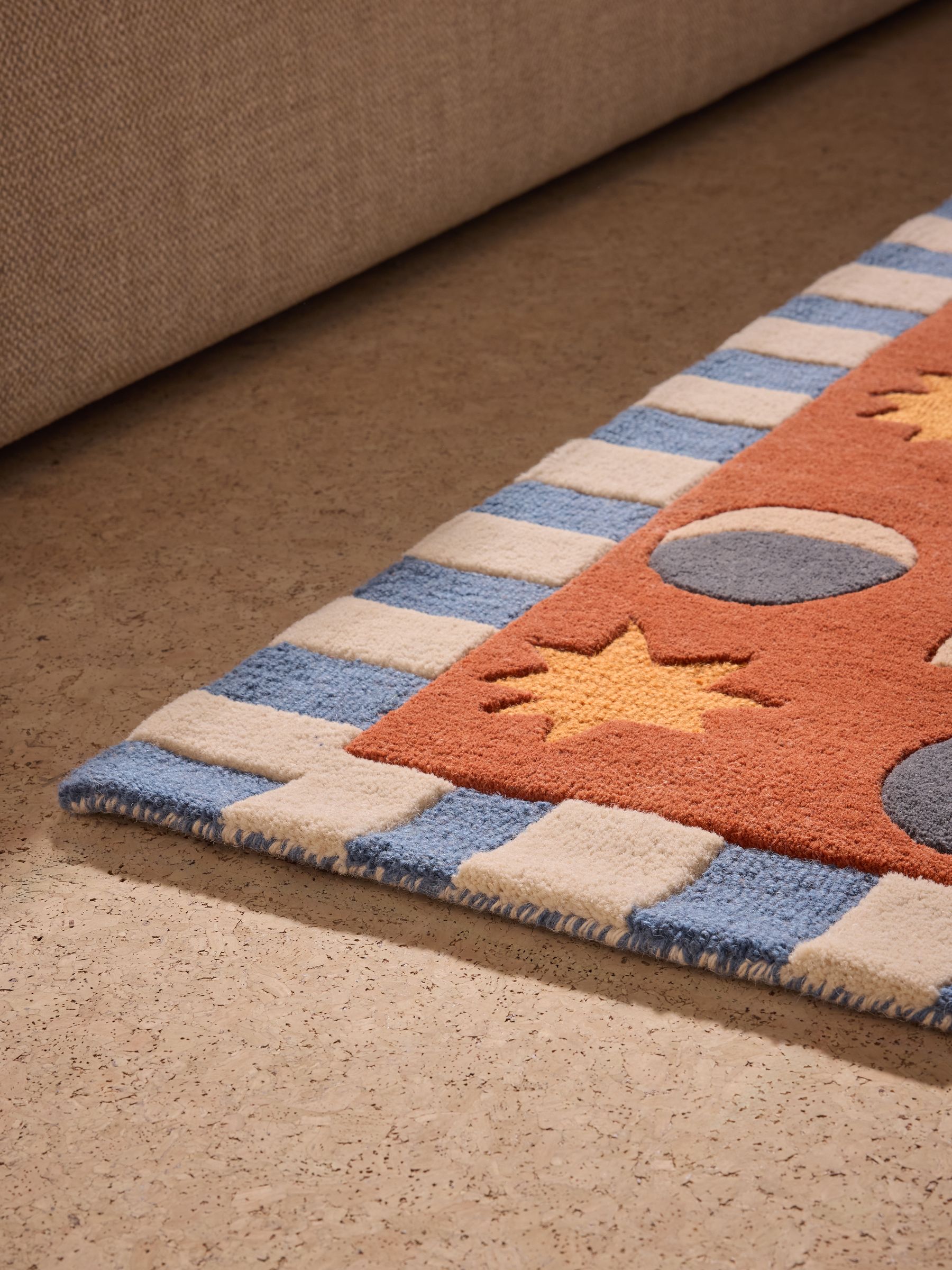 Soteria Wool Tufted Rug in Orange - Image 2 of 5 Soteria Wool Tufted Rug in Orange - Image 2 of 5