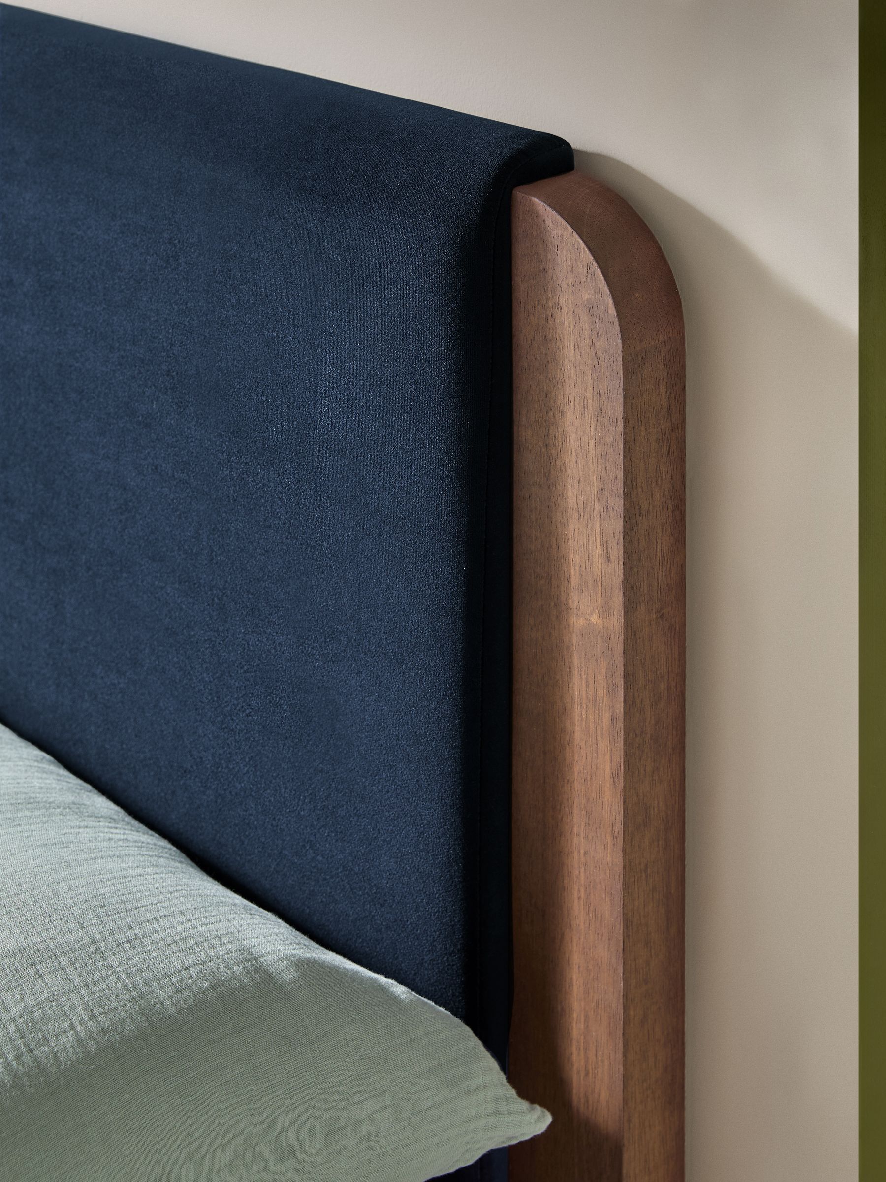 Velvet Dark Midnight Blue Bed Evander - Image 2 of 5