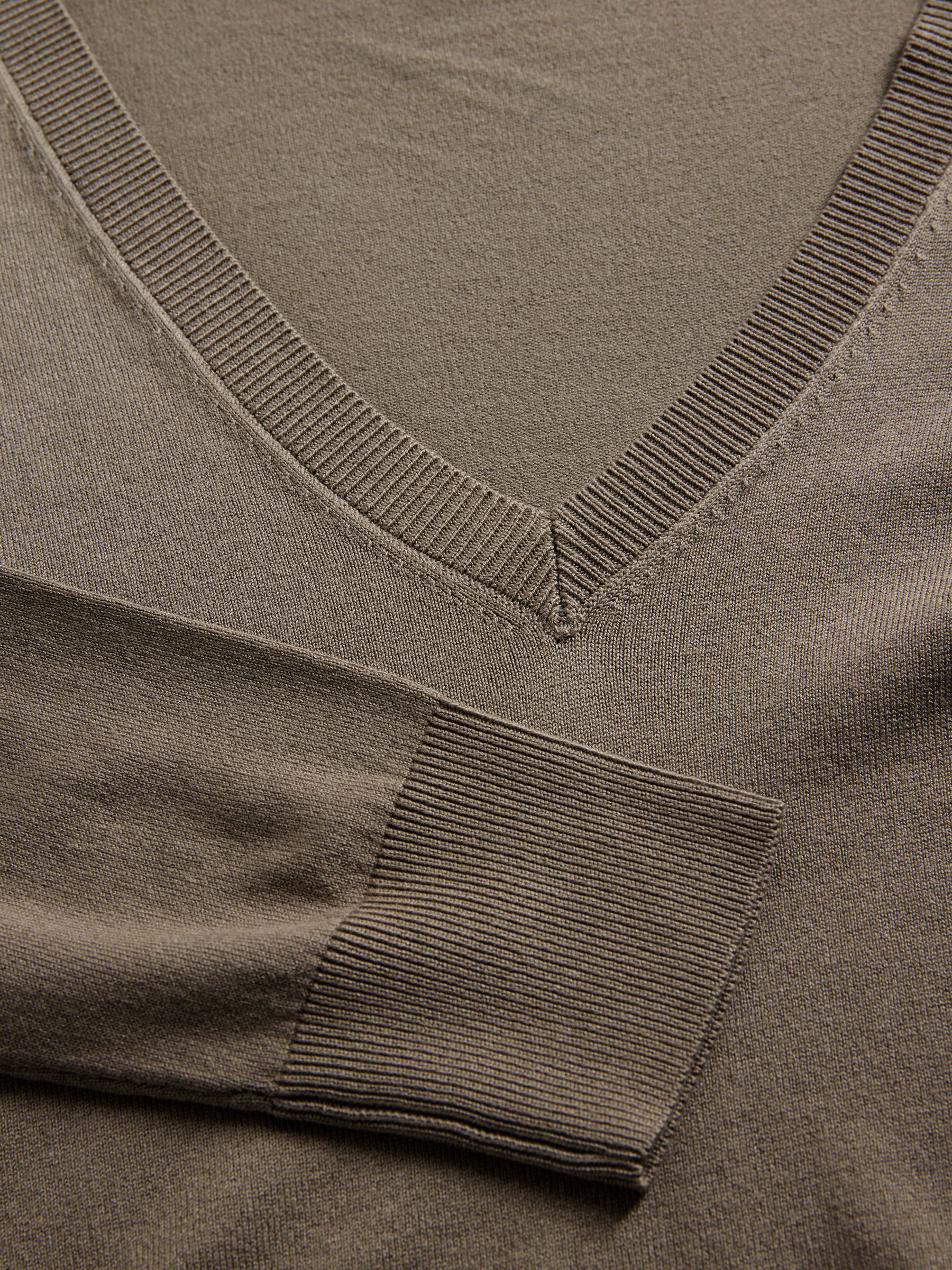 Black/Neutral/Cream - 3 Pack V-Neck Fine Knit Jumpers - Image 5 of 6