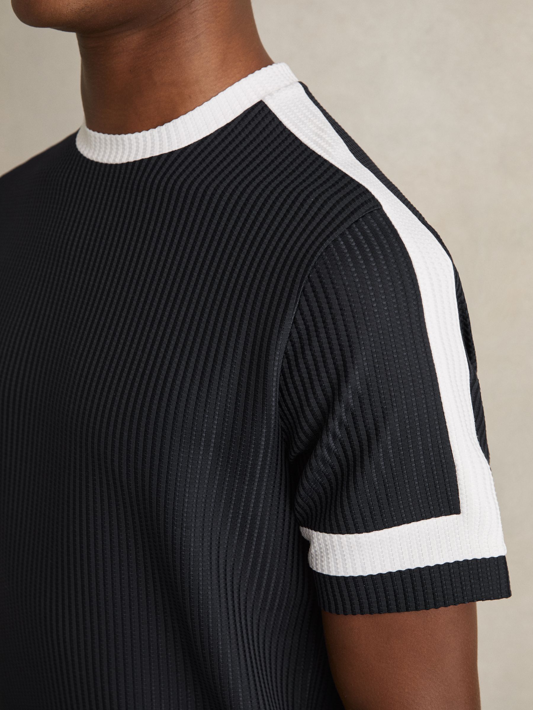 Oversized Textured T-Shirt in Navy/White - Image 4 of 6