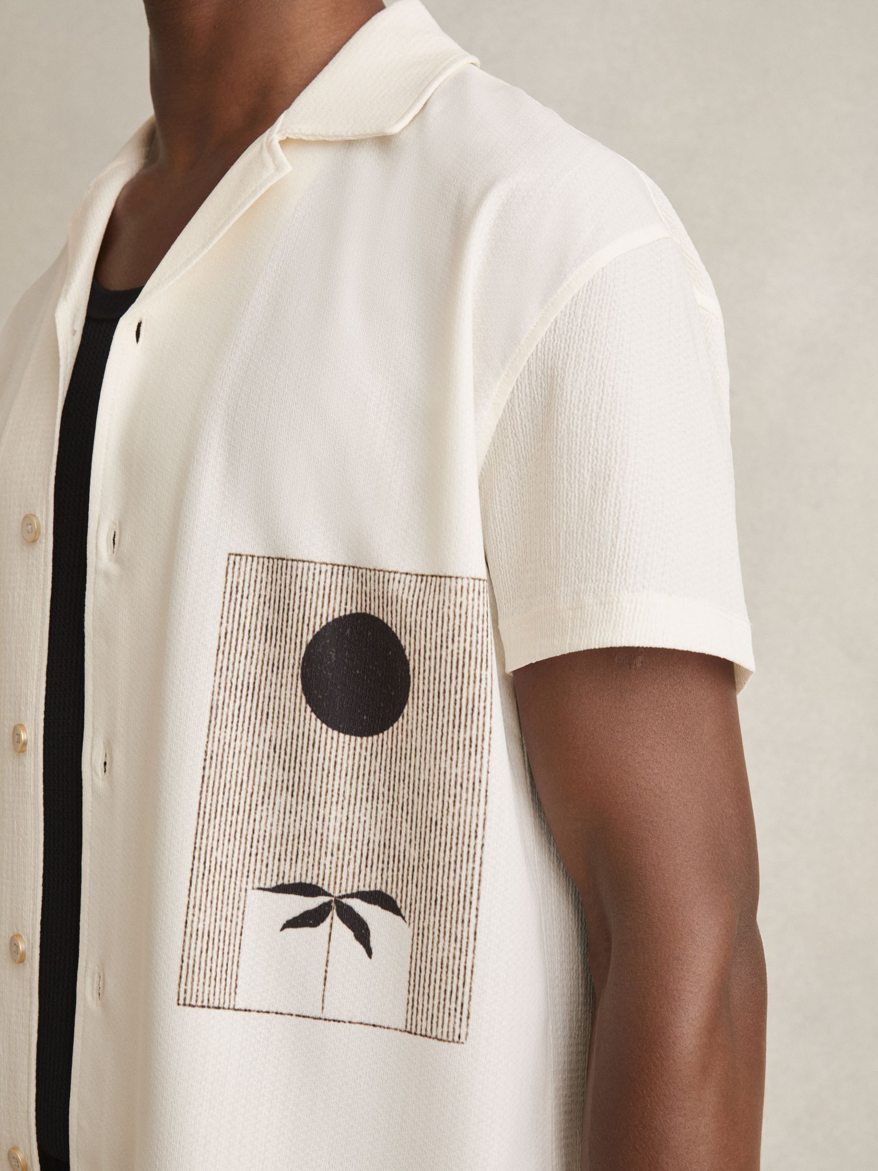 Graphic Print Cuban-Collar Shirt in White - Image 4 of 6