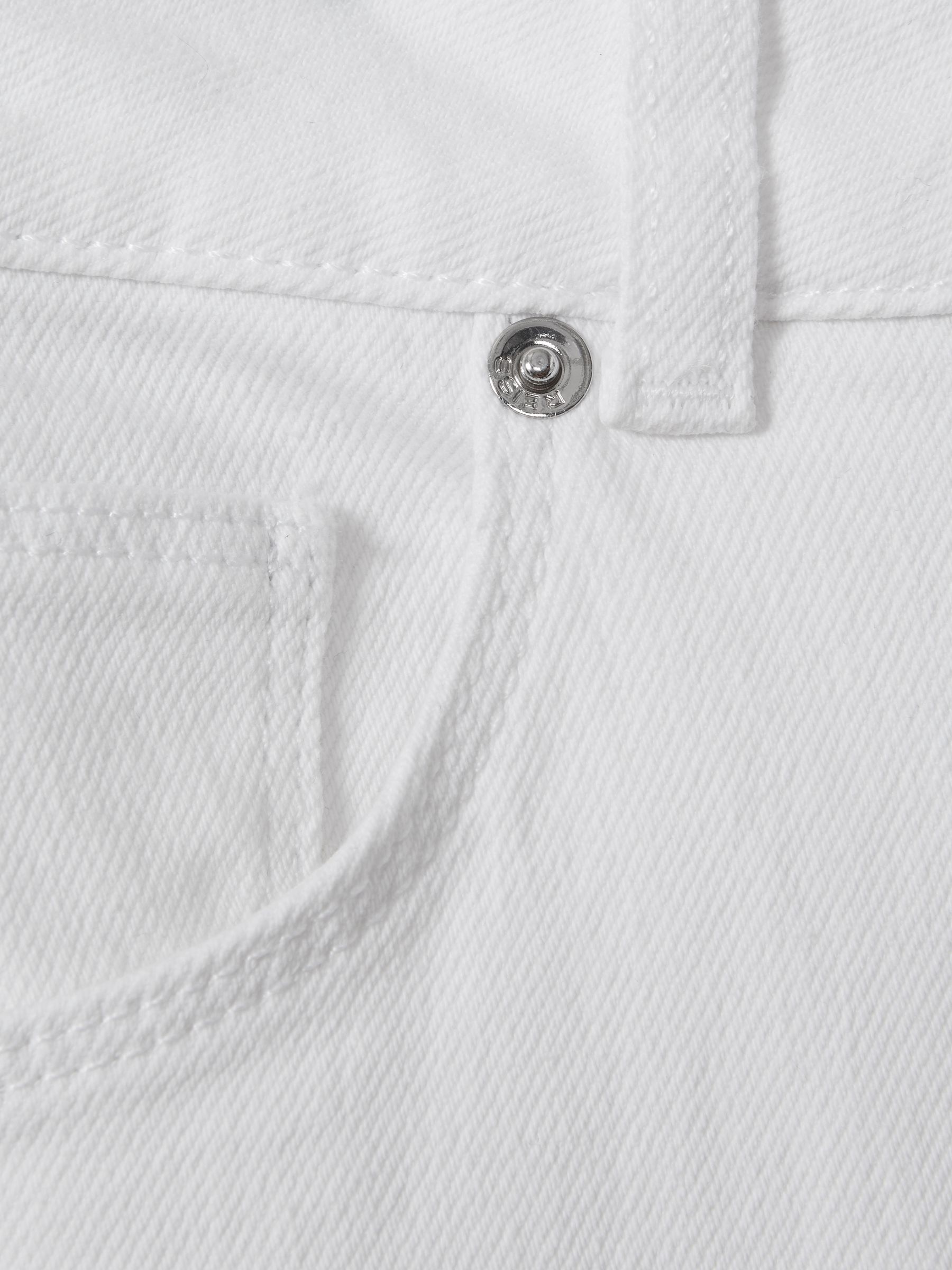 Petite Mid Rise Straight Leg Jeans in White - Image 6 of 7