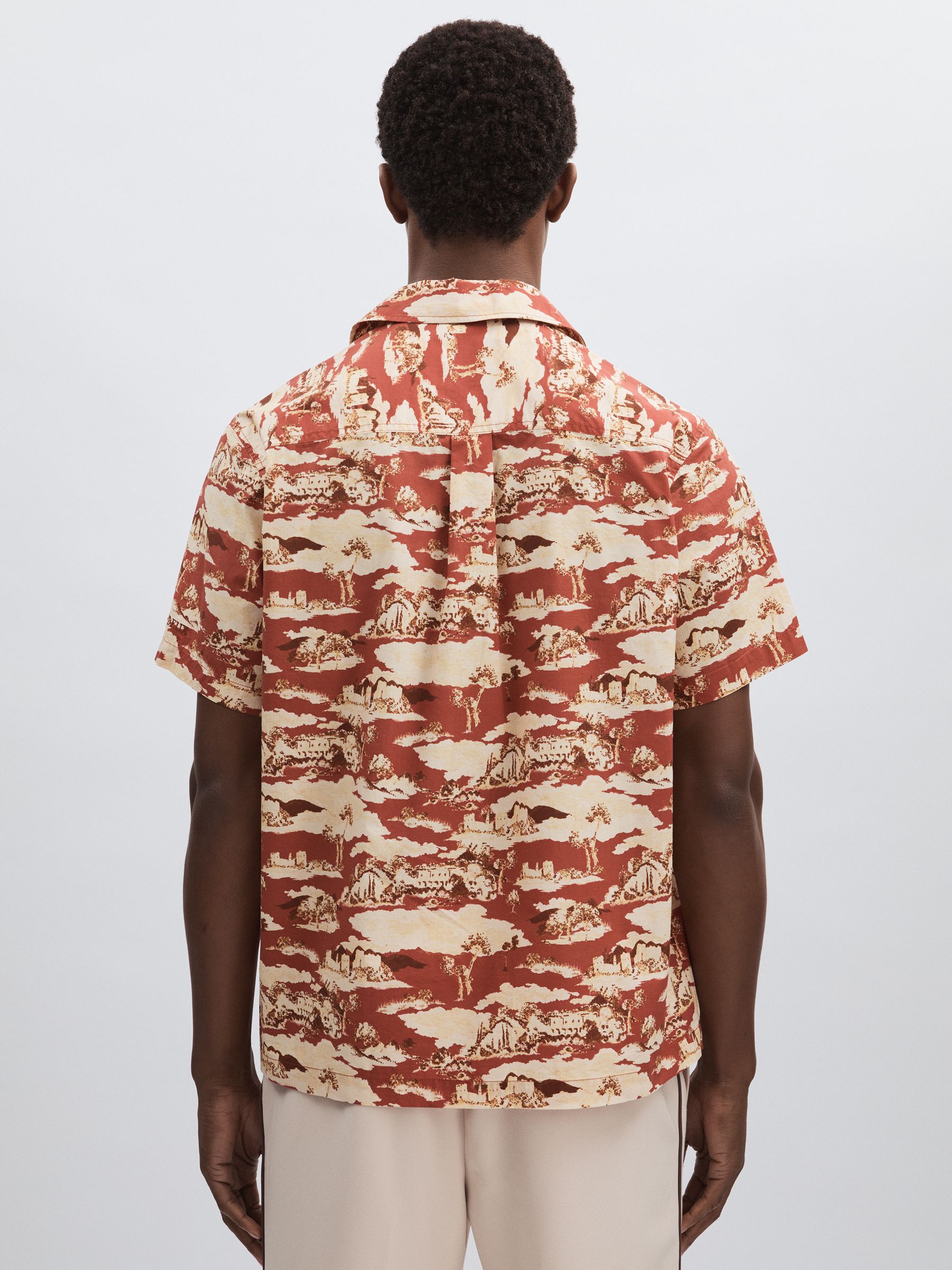 Les Deux Ruins-Print Cuban-Collar Shirt in Red - Image 4 of 5