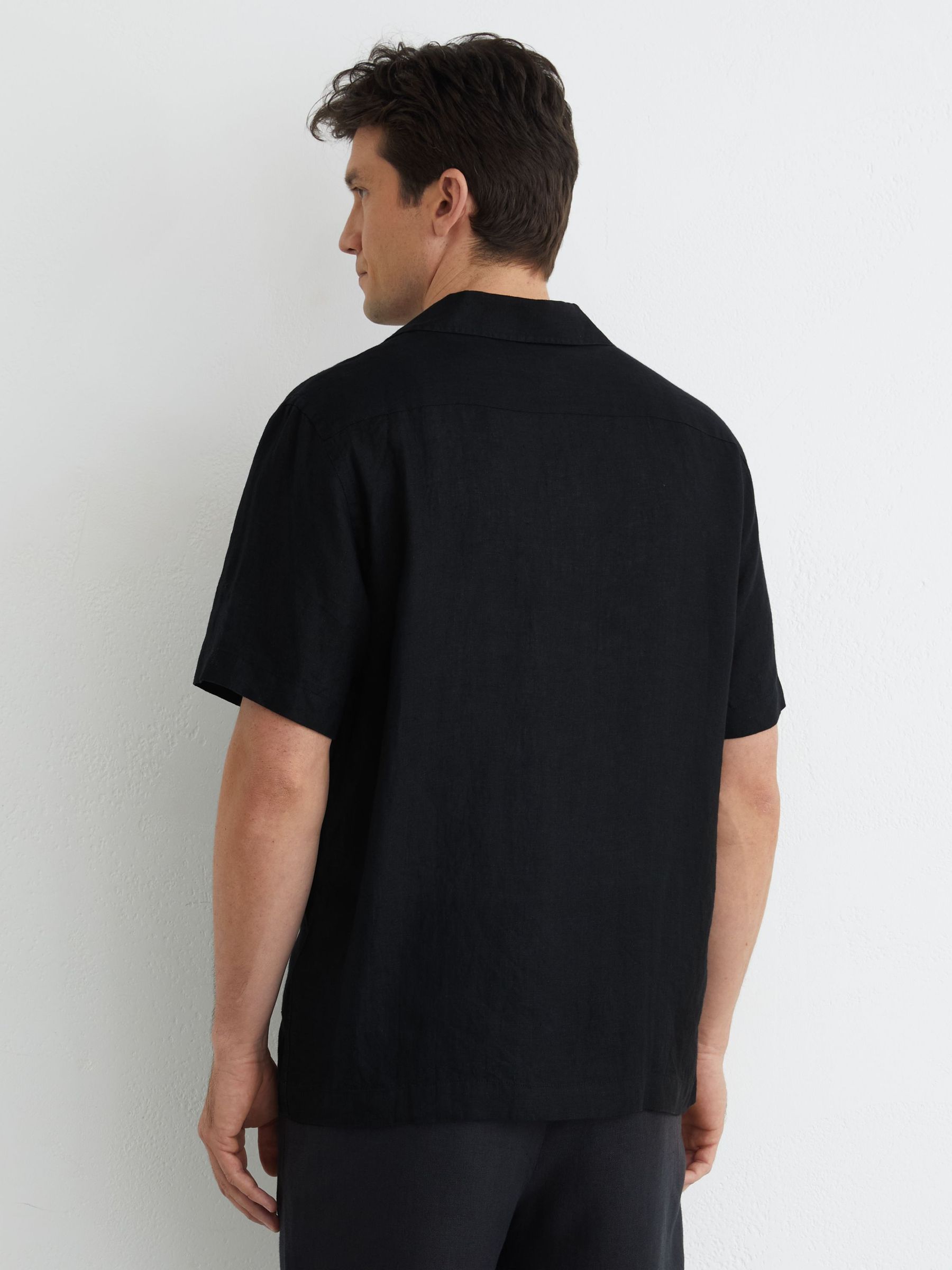 Linen Cuban-Collar Shirt in Black - image 3