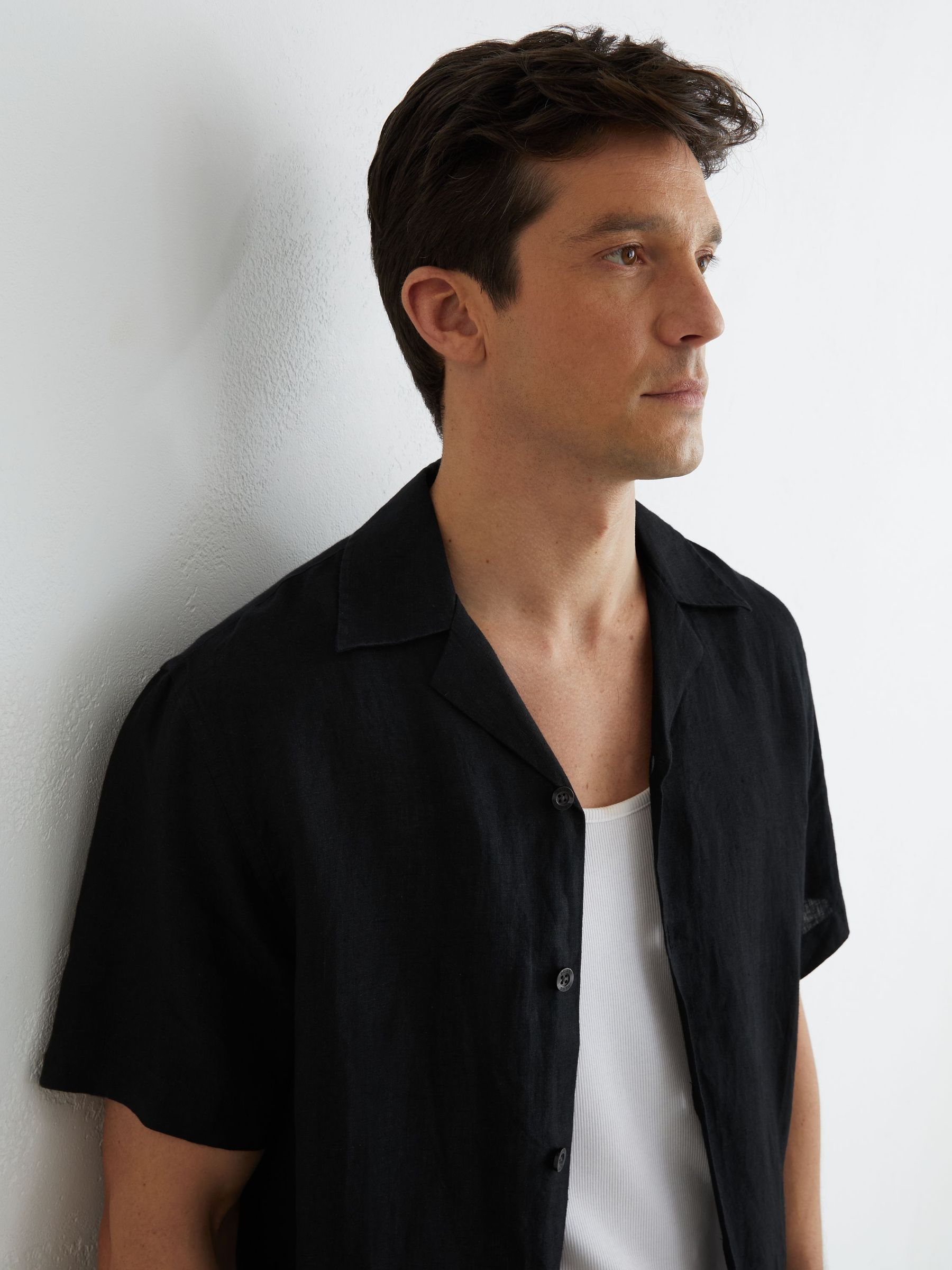 Linen Cuban-Collar Shirt in Black - image 4