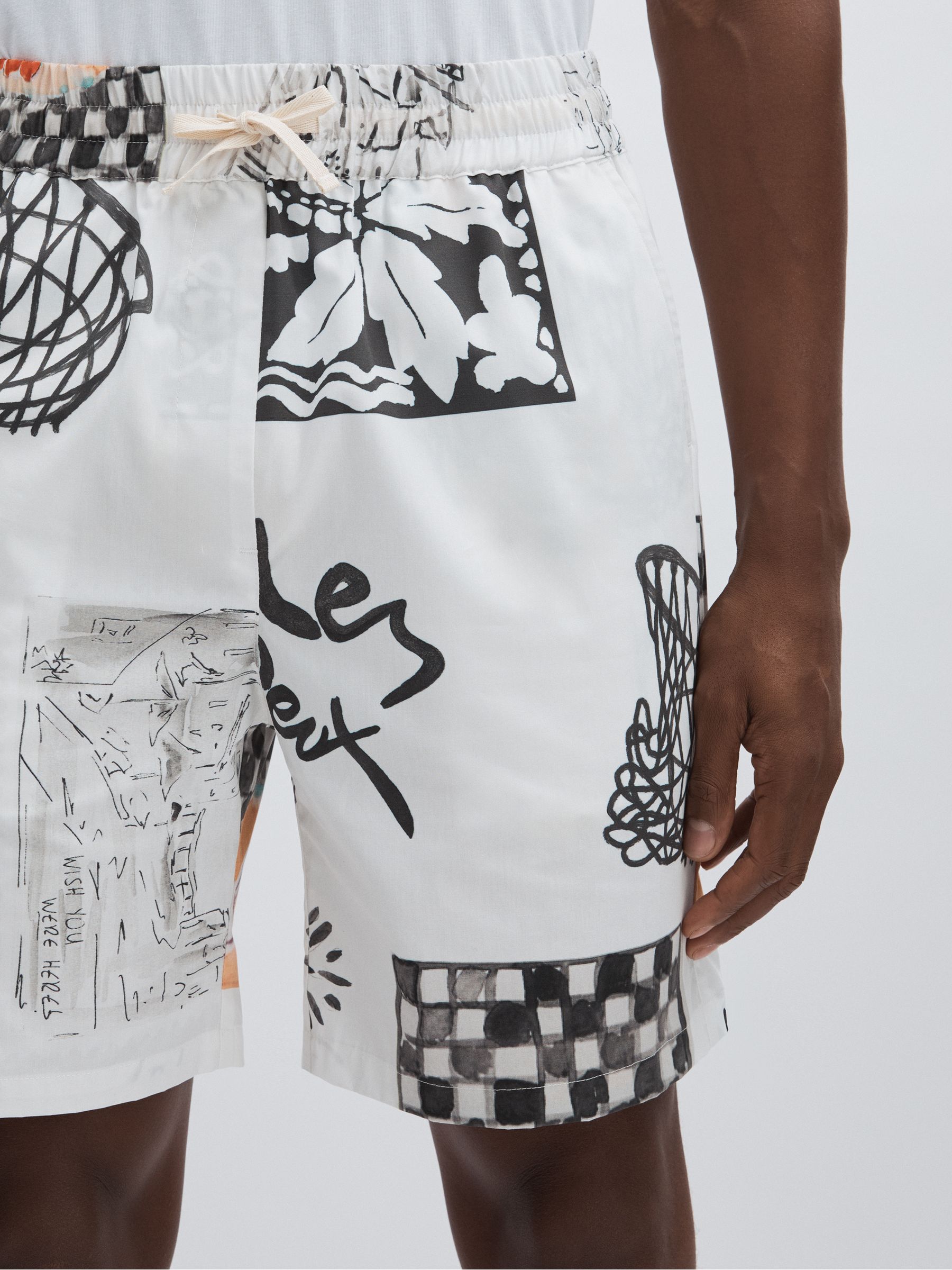 100% Organic Cotton Printed Shorts in Ivory Print - Image 3 of 5