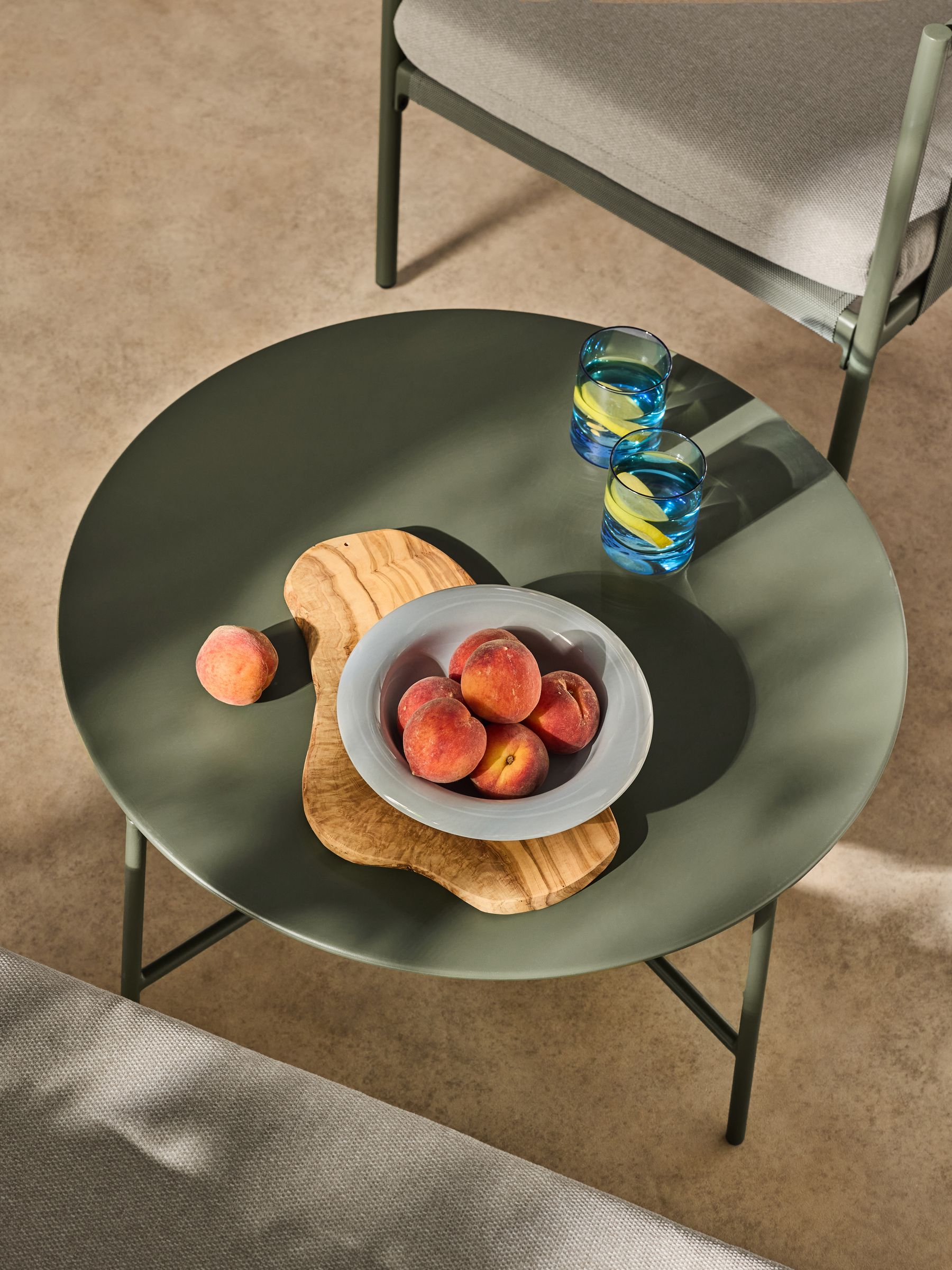 4 Piece Estelle Lounge Set in Green - Image 3 of 3