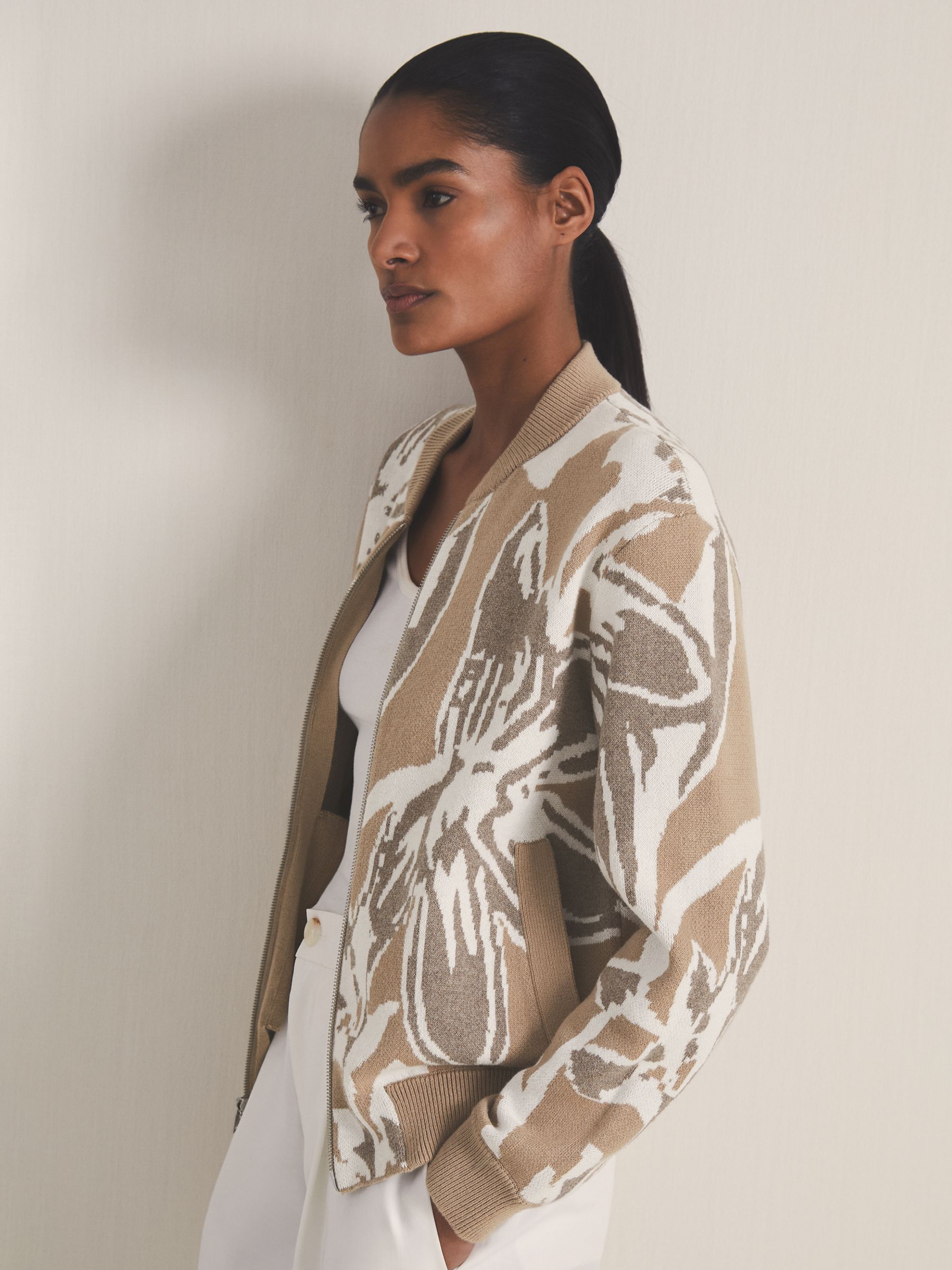 Reiss | Les 100 Ciels Jacquard Cardigan in Mink - Image 3 of 6