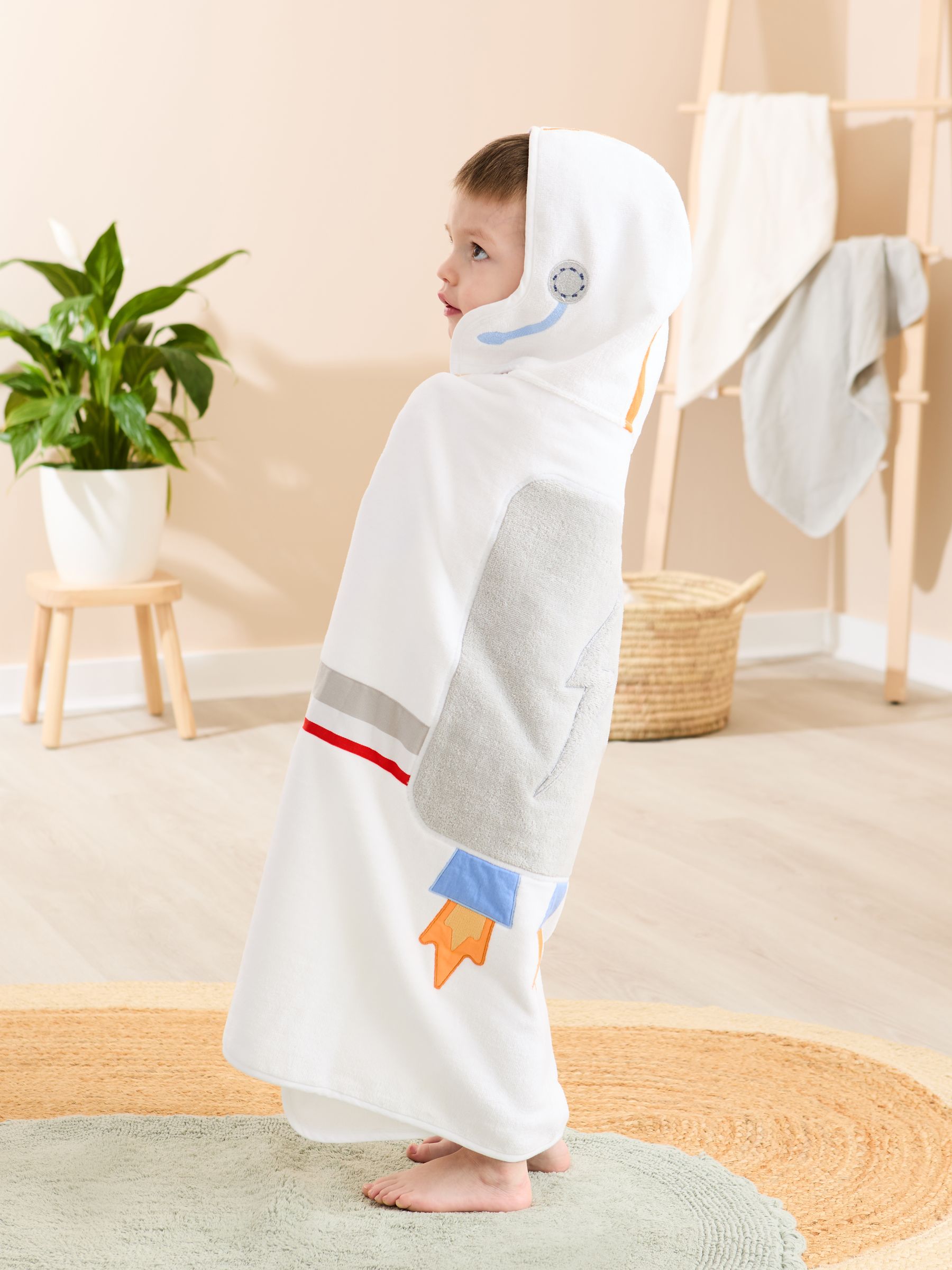 White Space Astronaut Large Hooded Towel | JoJo Maman Bébé USA