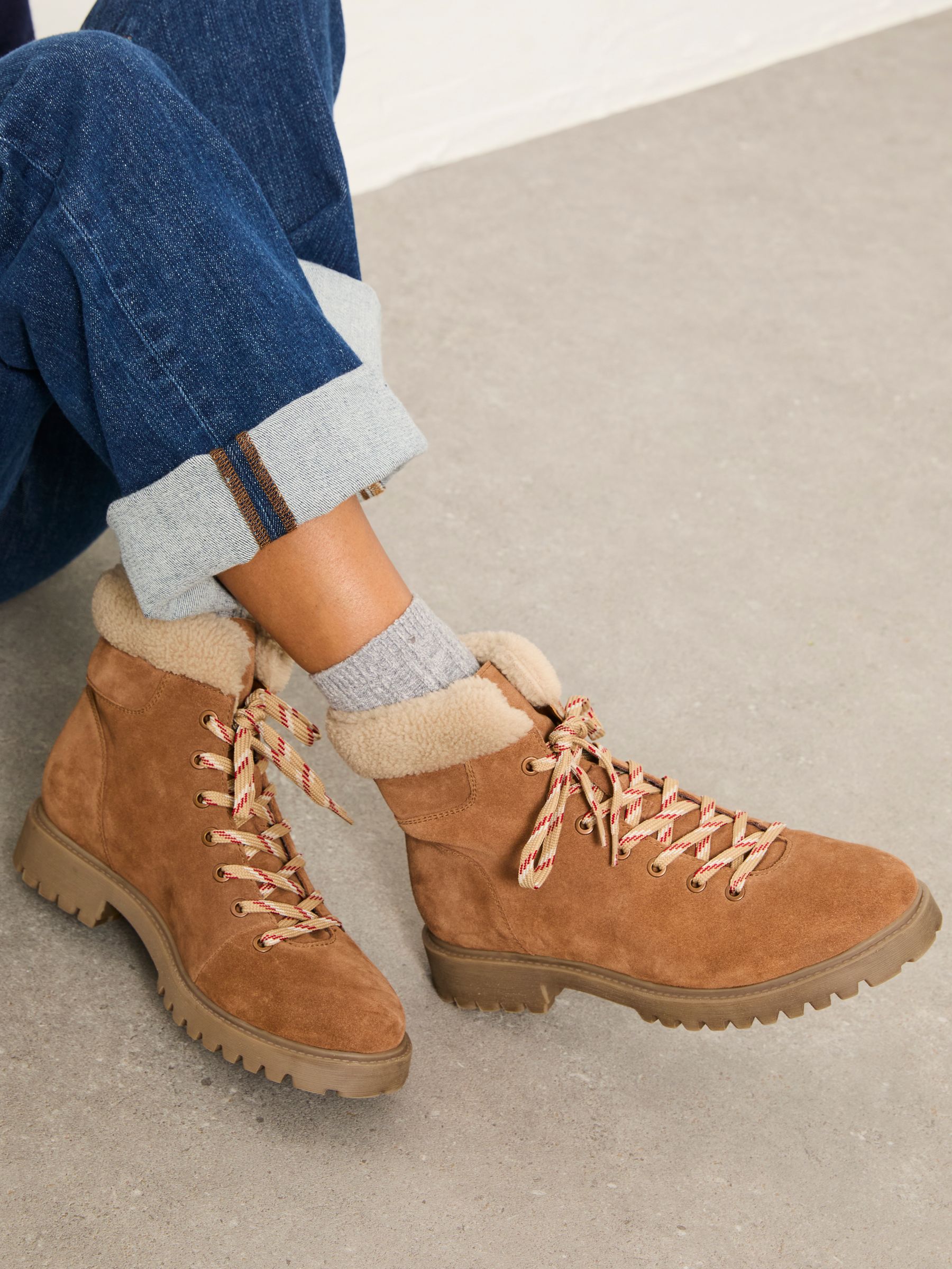 Tan Brown Furlined Hiker Boot - Image 2 of 5