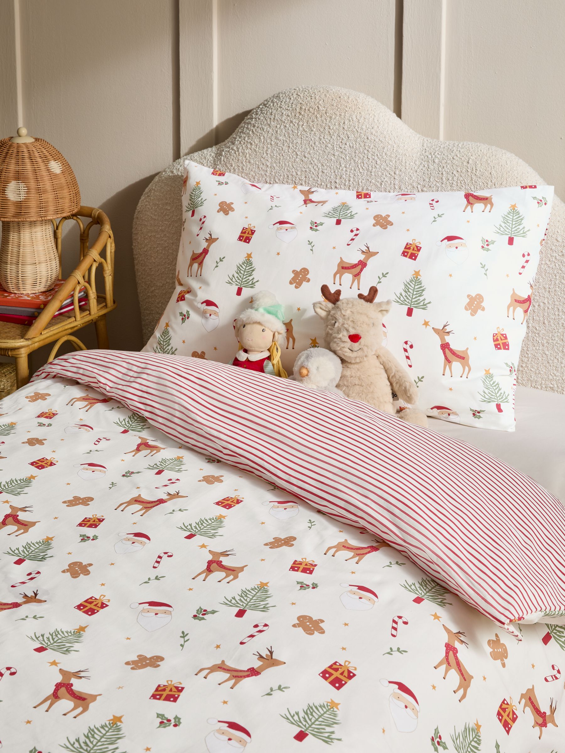 Father Christmas and Friends 100% Cotton Duvet Cover and Pillowcase Set - Image 3 of 5